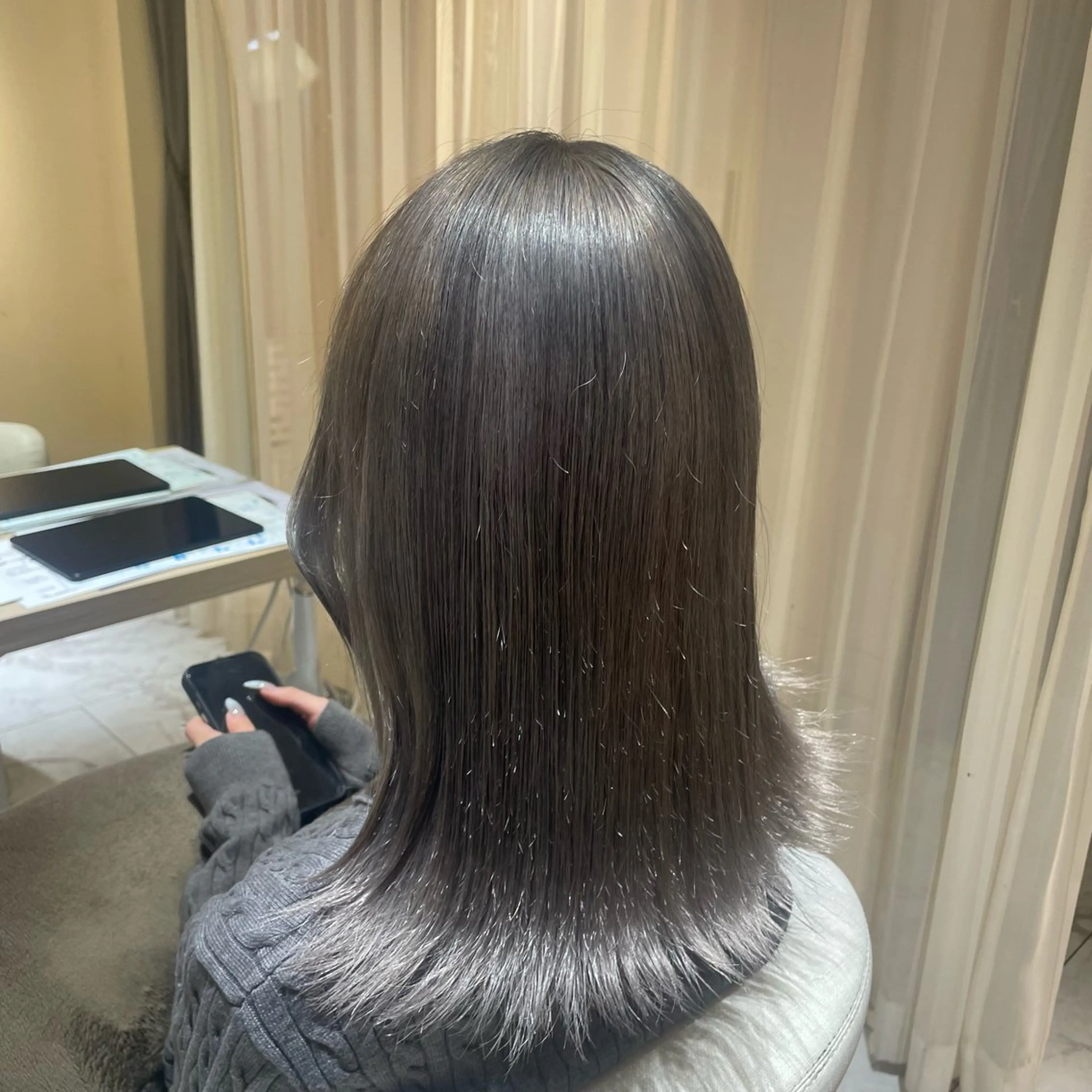 ミディアム ヘアカラー トリートメント ヘッドスパ マホ/髪質改善/艶髪 /レイヤー/ガーリーのヘアスタイル