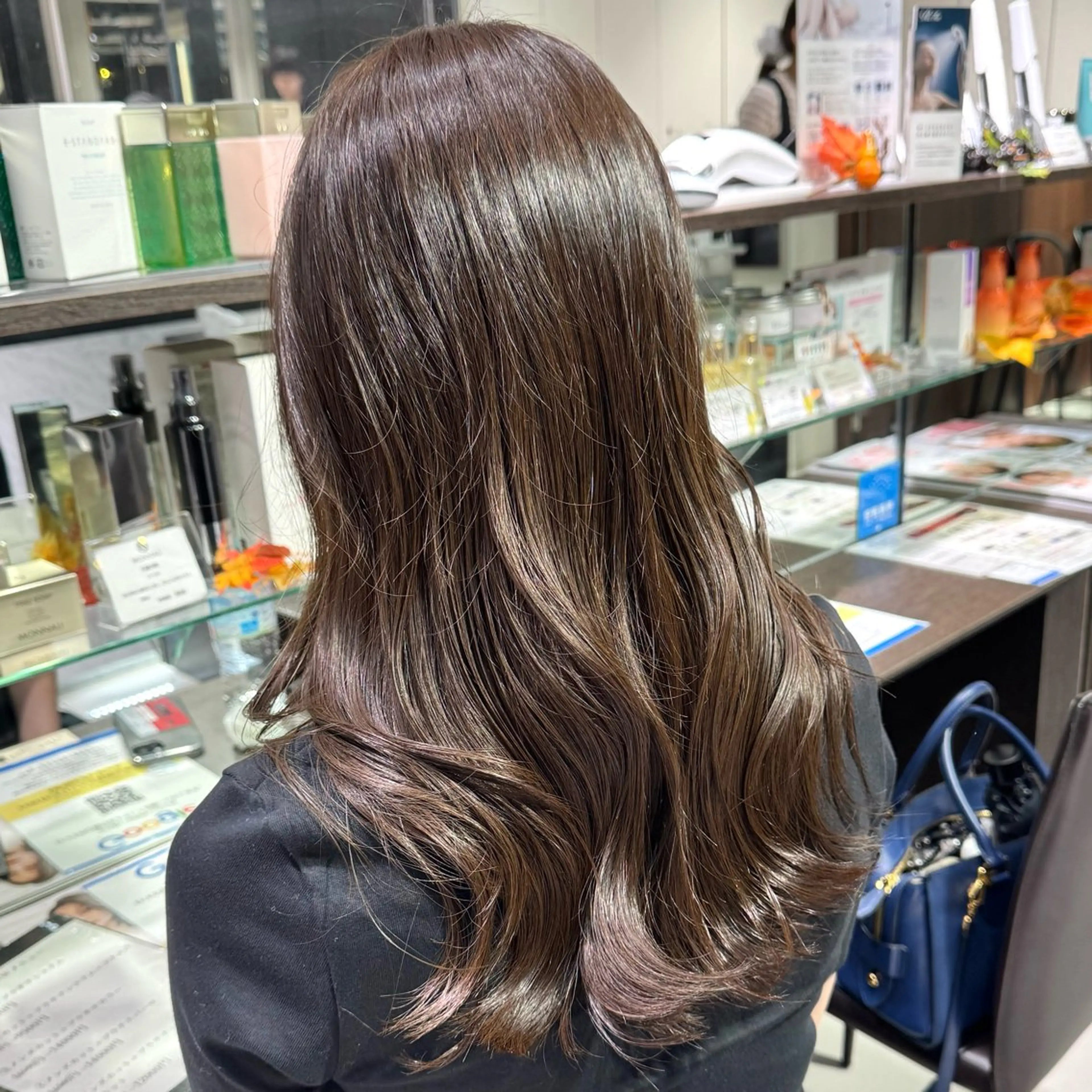 セミロング カラー ヘアアレンジ ヘアカラー ブリーチなしカラー /ベージュ/安形翔のヘアスタイル