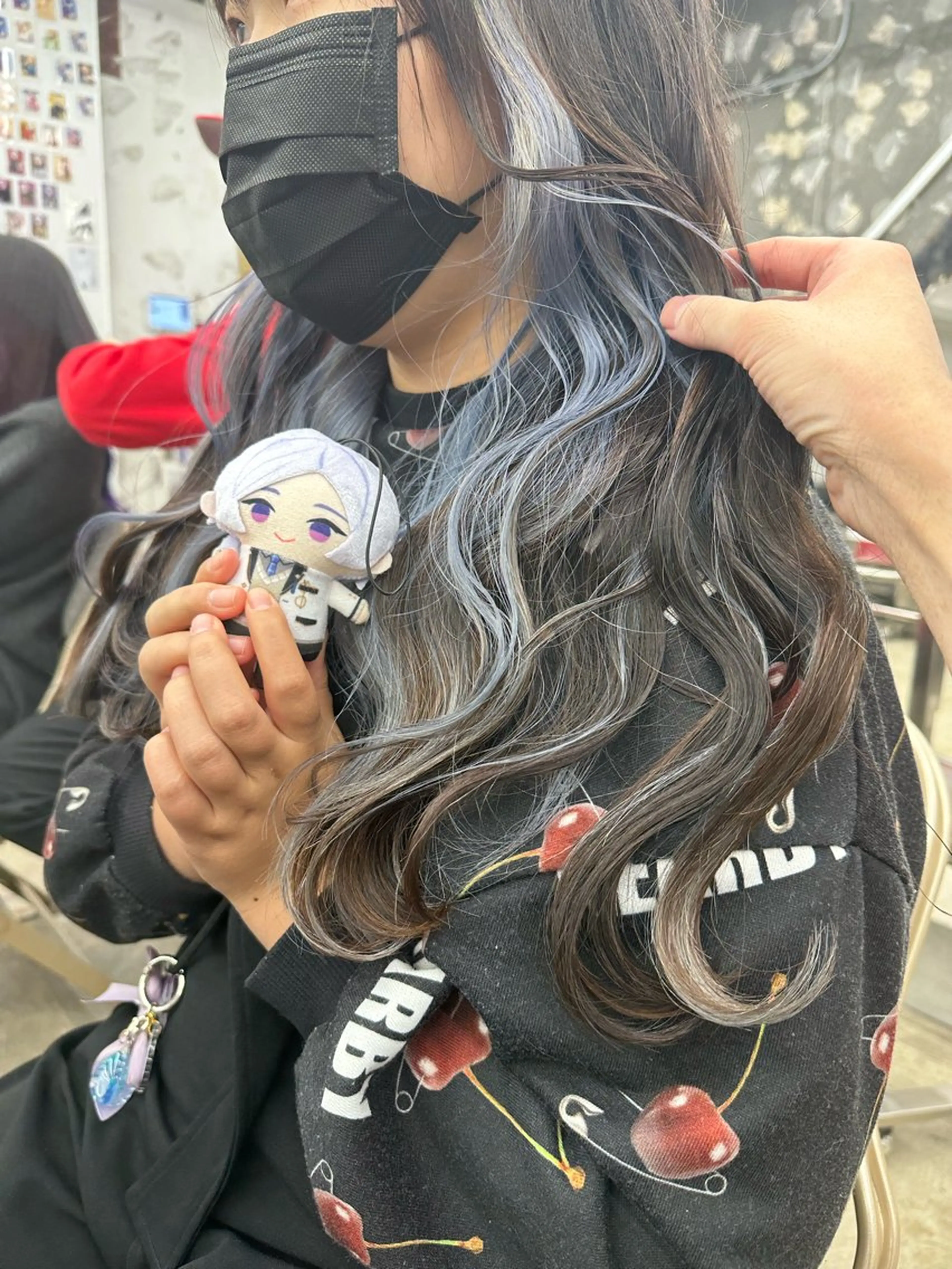ロング カラー ブリーチ ケアブリーチ グラデーションカラー インナーカラー ヘアカラー あらげ 🌈推しカラー🌈ᵕのヘアスタイル
