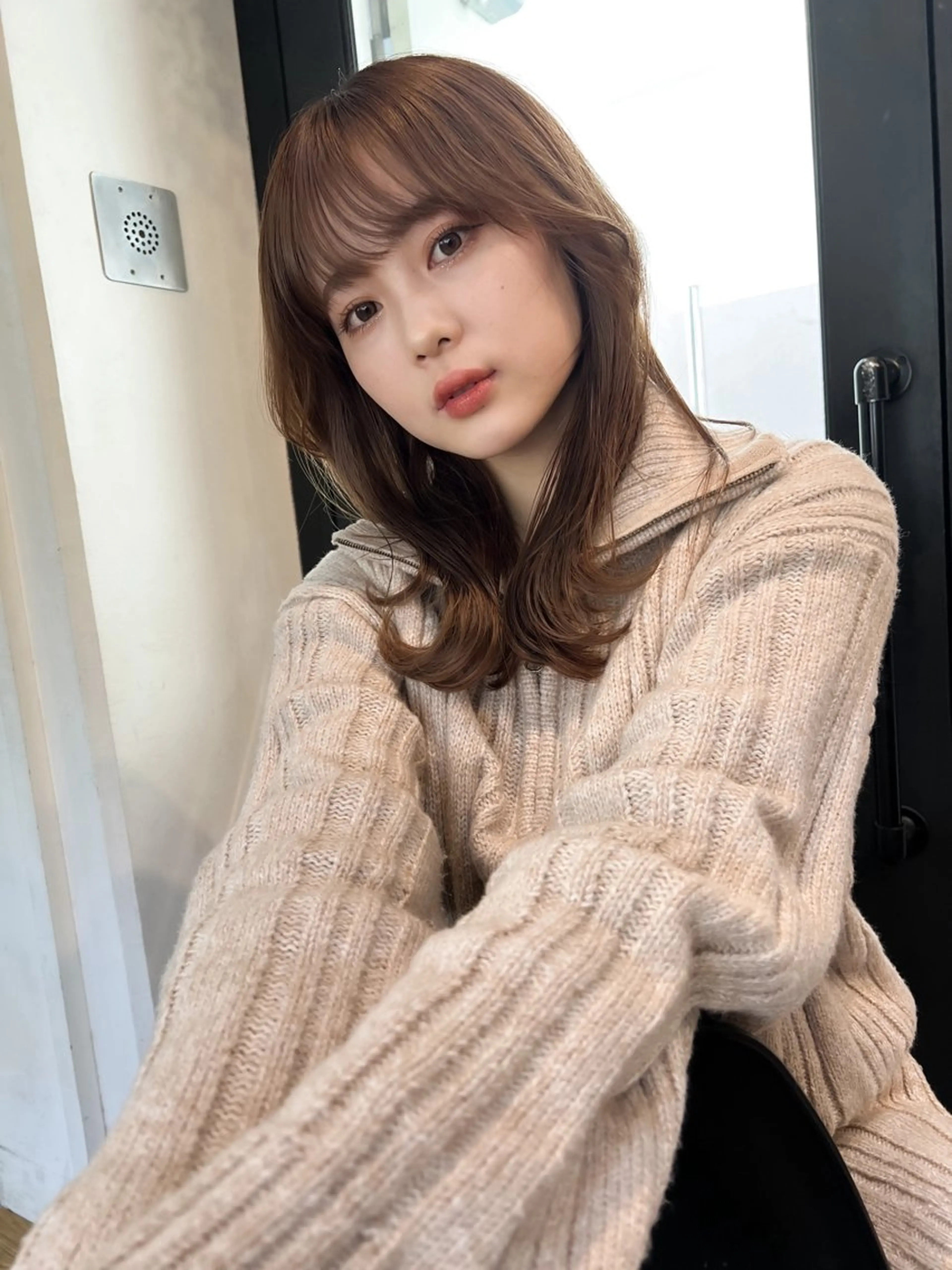 セミロング カラー ベージュカラー 透明感カラー 顔周りカット 韓国風ヘア レイヤーカット 神戸ボブ✂️ ioe三宮/田 伸佳のヘアスタイル