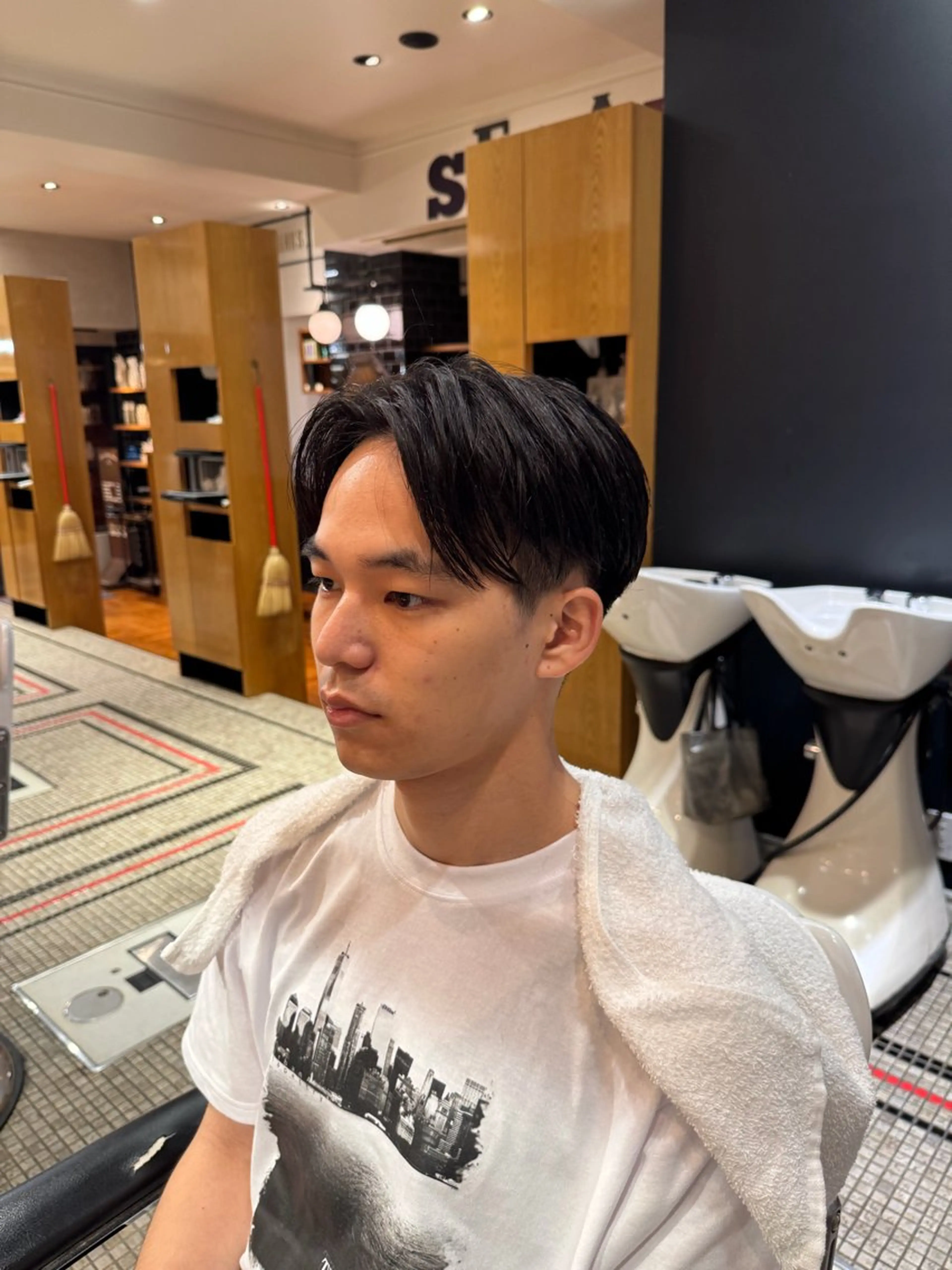 ミディアム shift赤坂店所属・武井 颯太のヘアスタイル