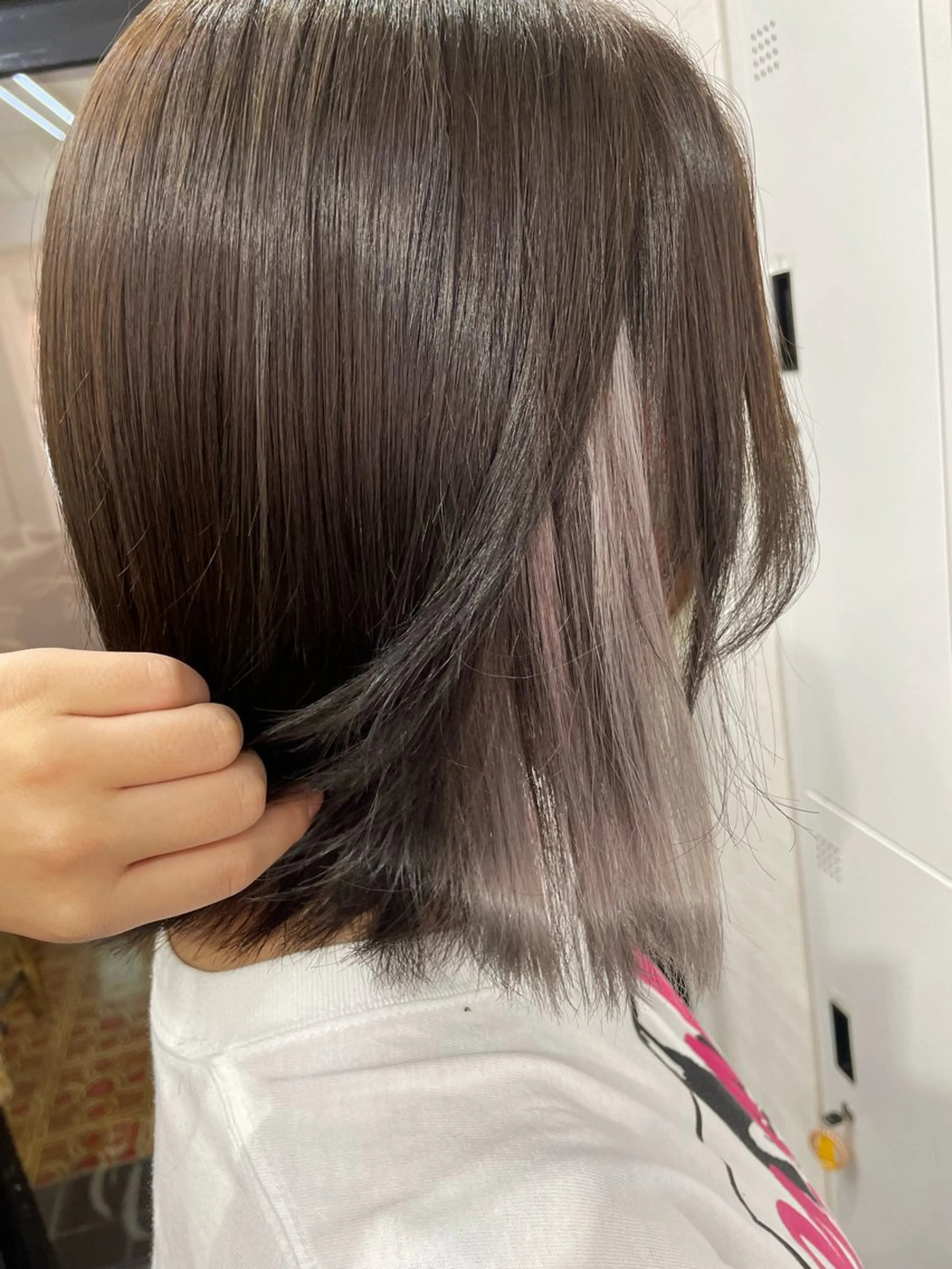 ミディアム ヘアカラー エクステ 田子🦋ハイトーン 🫐耳つぼジュエリーのヘアスタイル