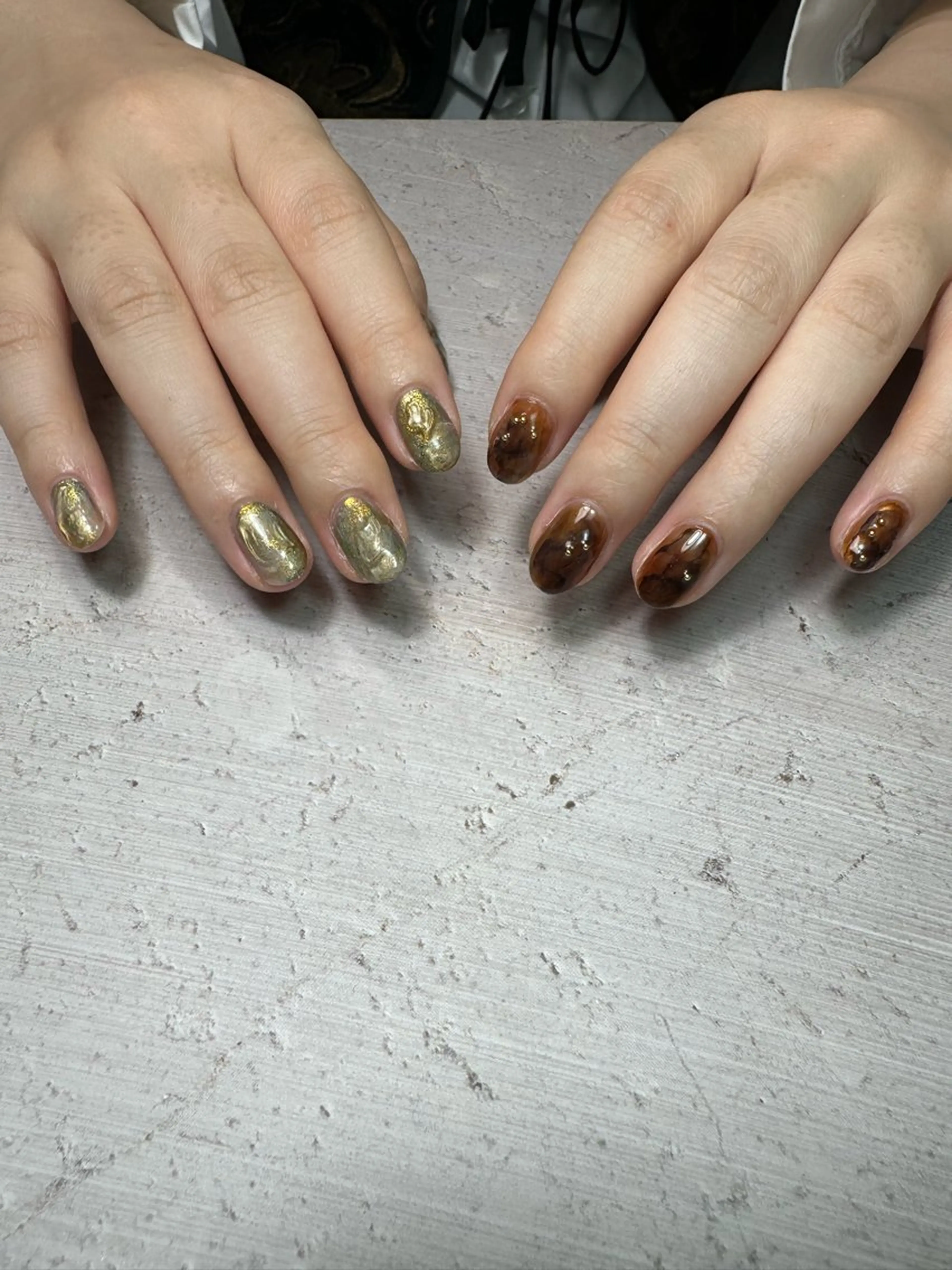 ネイル ブルー フットネイル マグネットネイル ミラーネイル ニュアンスネイル ハンドネイル nailsalon Daphneのネイルデザイン