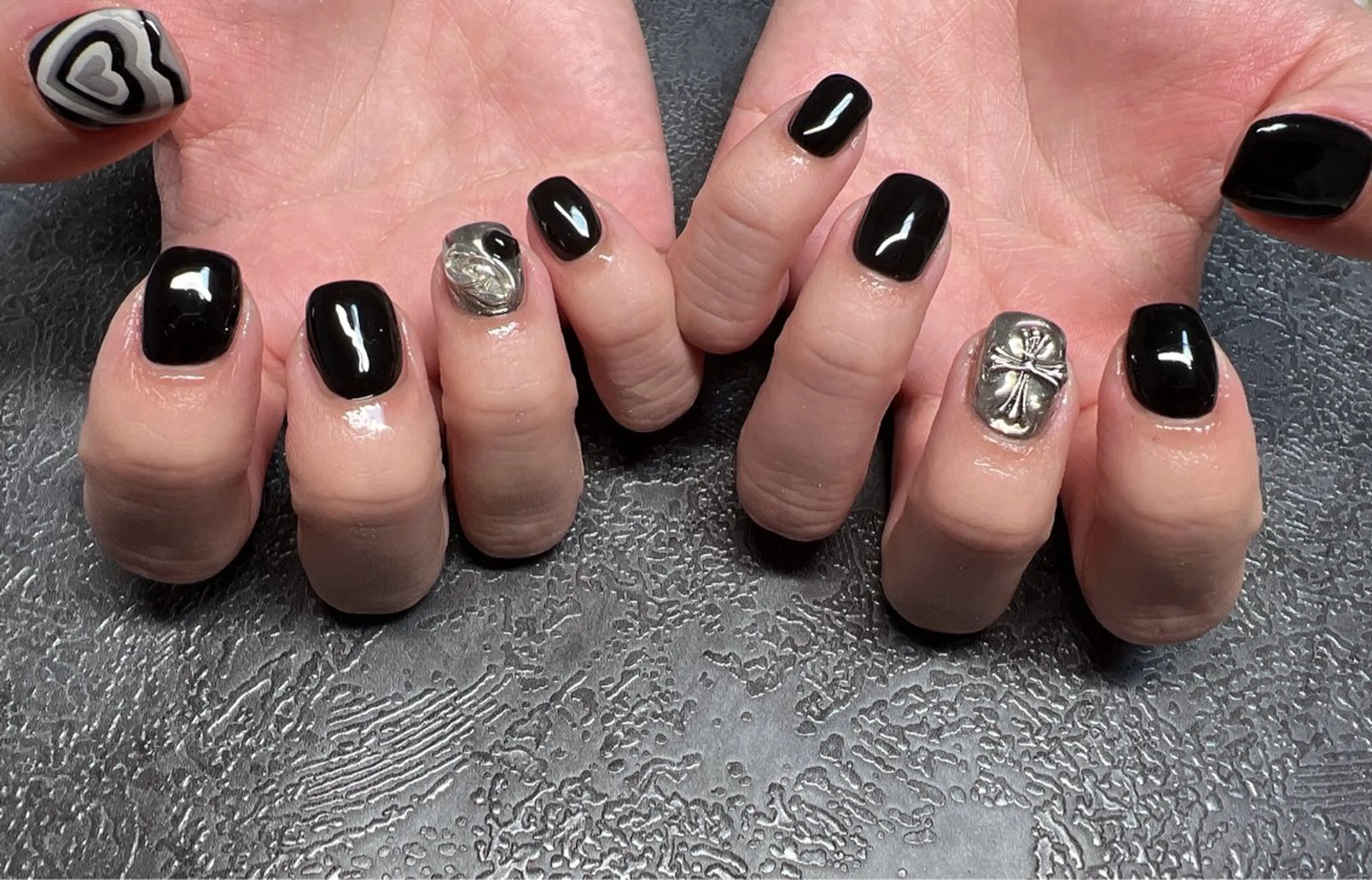 ネイル ハンドネイル Lavish nailのネイルデザイン
