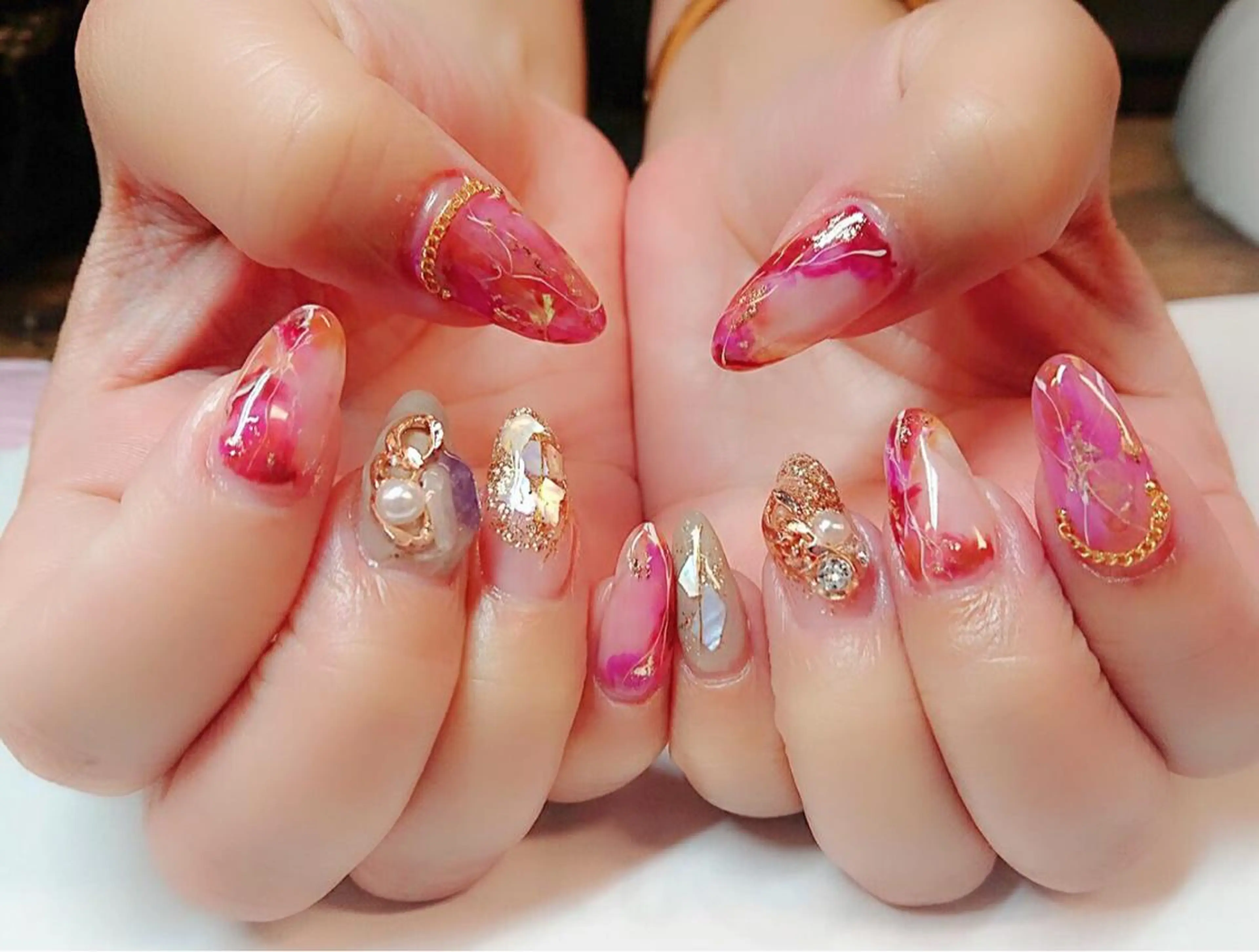 ネイル ハンドネイル ハンドケア 🦋AYNIL🦋 ナチュラル専門店♥️のネイルデザイン