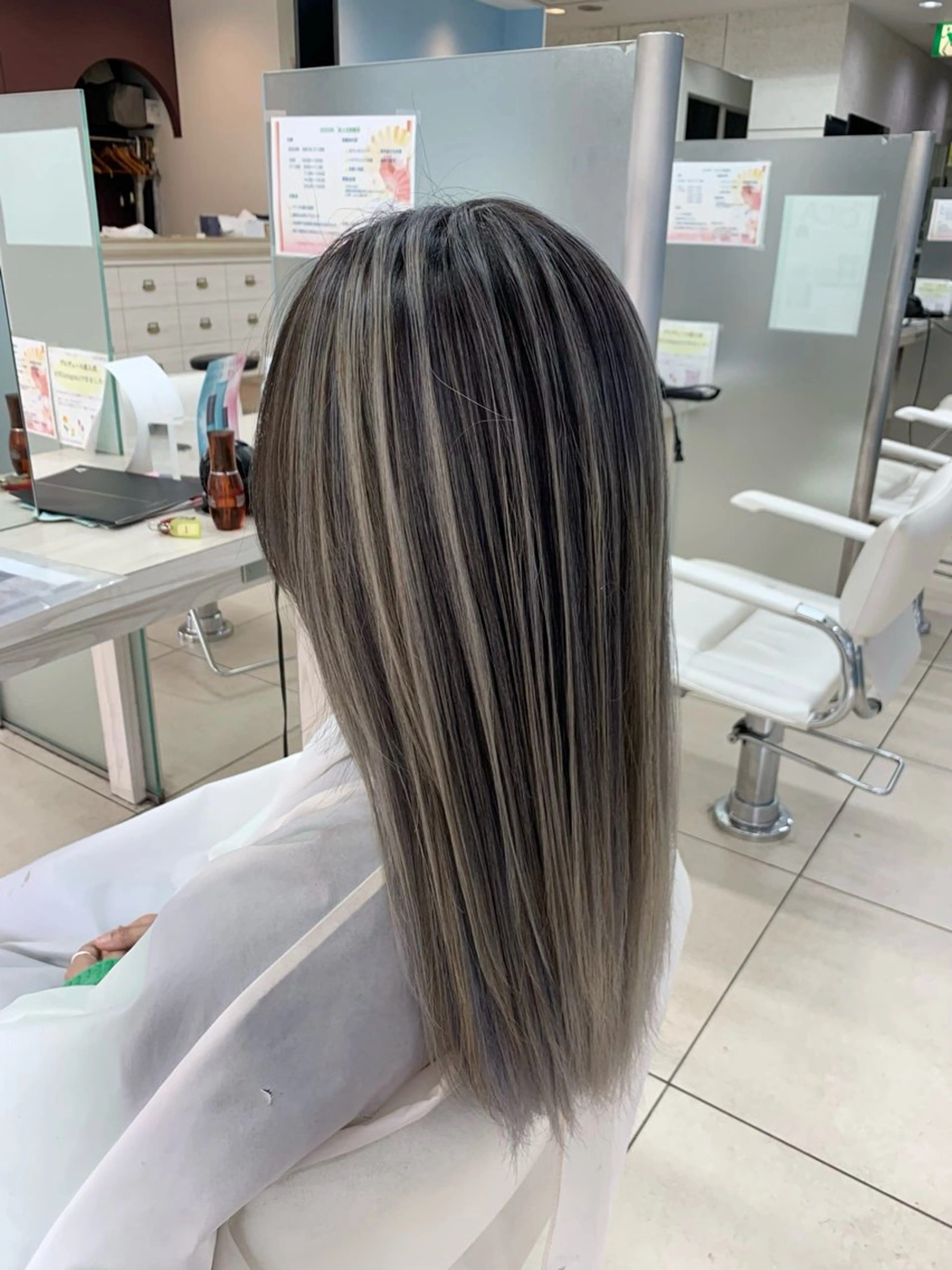 カラー ウィチ所属・縮毛矯正と髪質改善 ⭐️桐生翼のヘアスタイル