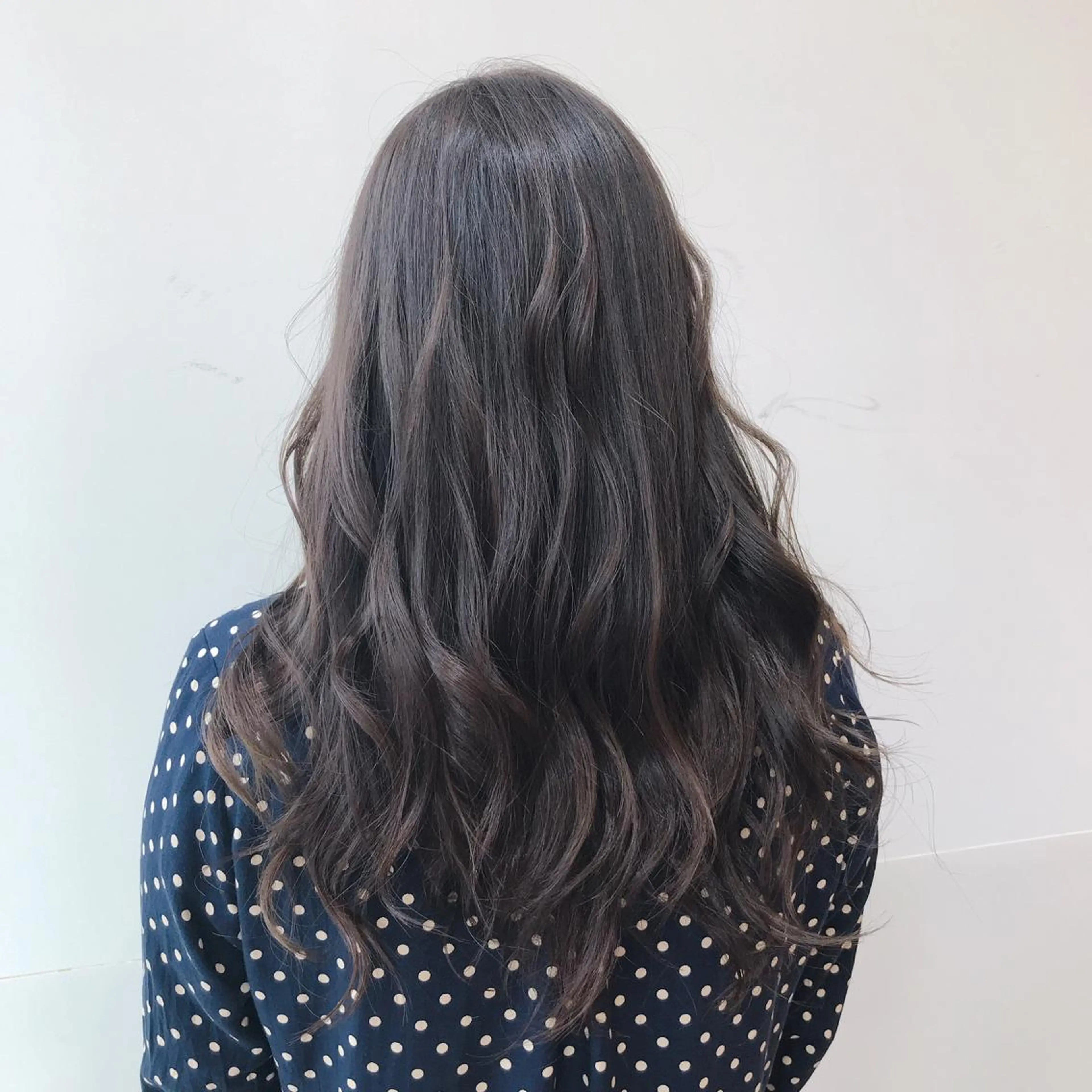ロング カラー グレージュ ラベンダーカラー ラベンダーグレージュ ラベンダーグレー 大人お洒落女子❤︎ Ayakoのヘアスタイル