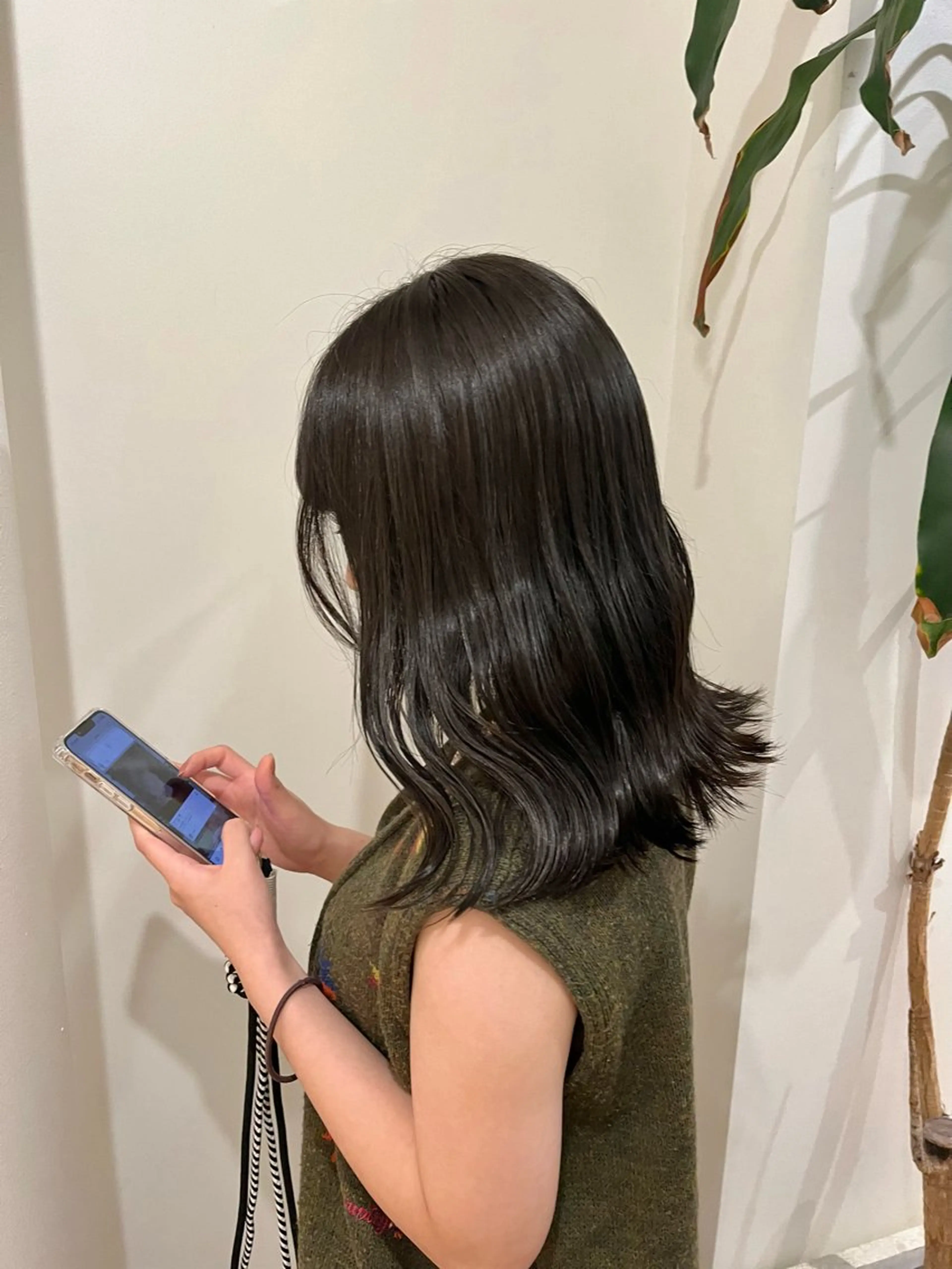 ミディアム カラー グレージュ オリーブグレージュ オリーブグレー ヘアカラー トリートメント るな/暖色、 ベージュカラー🎀のヘアスタイル