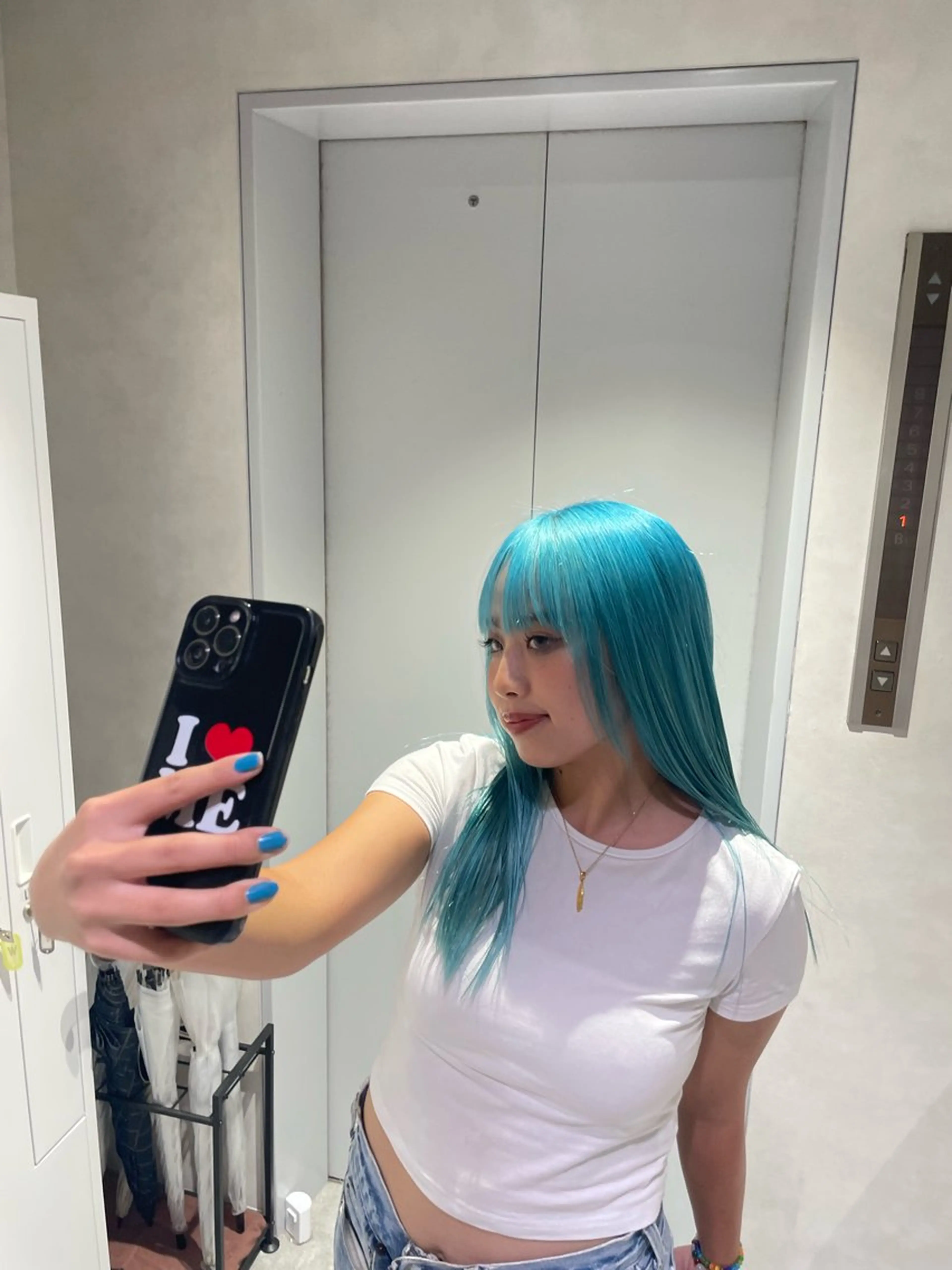 カラー モデル募集中/西梅田 かえで🎀のヘアスタイル