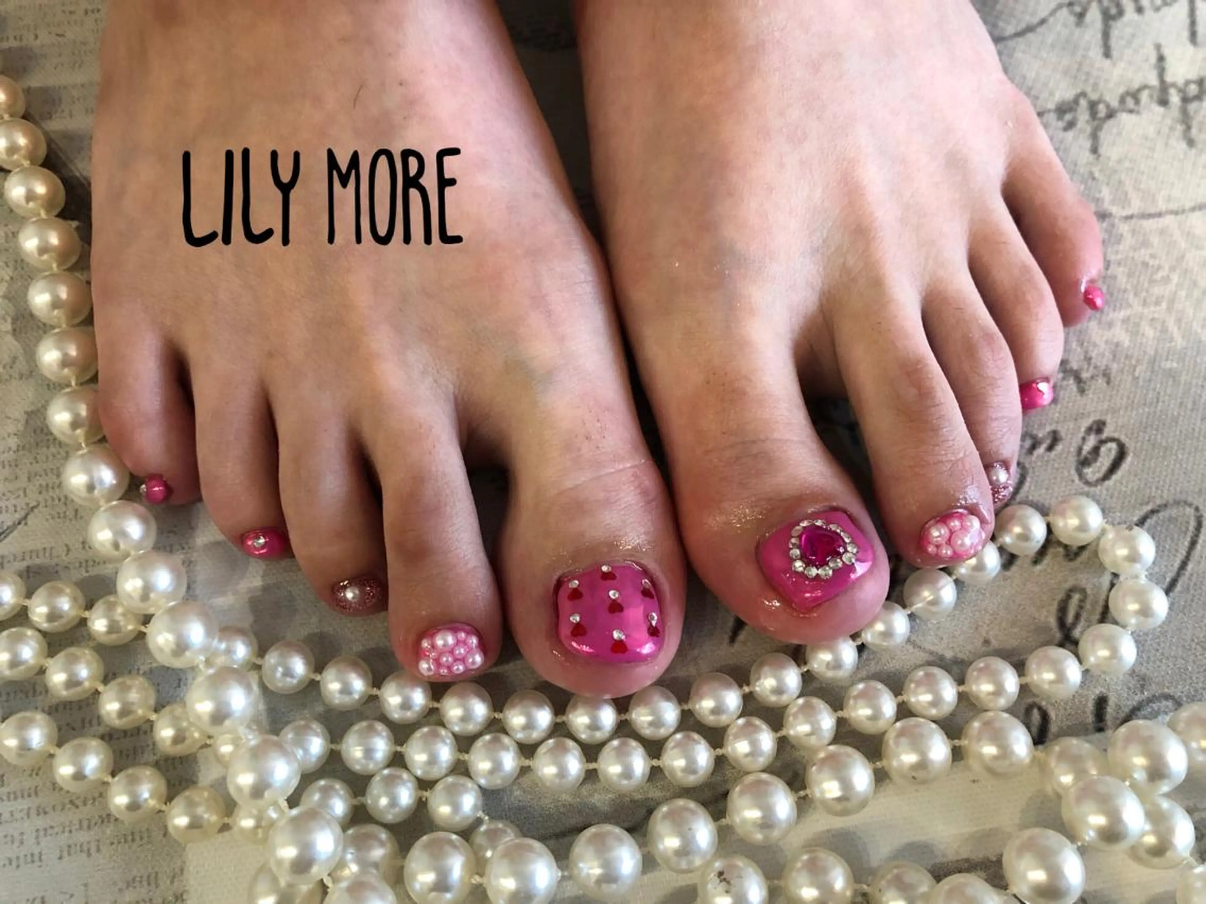 ネイル ミラーネイル ピンク Lily closetのネイルデザイン