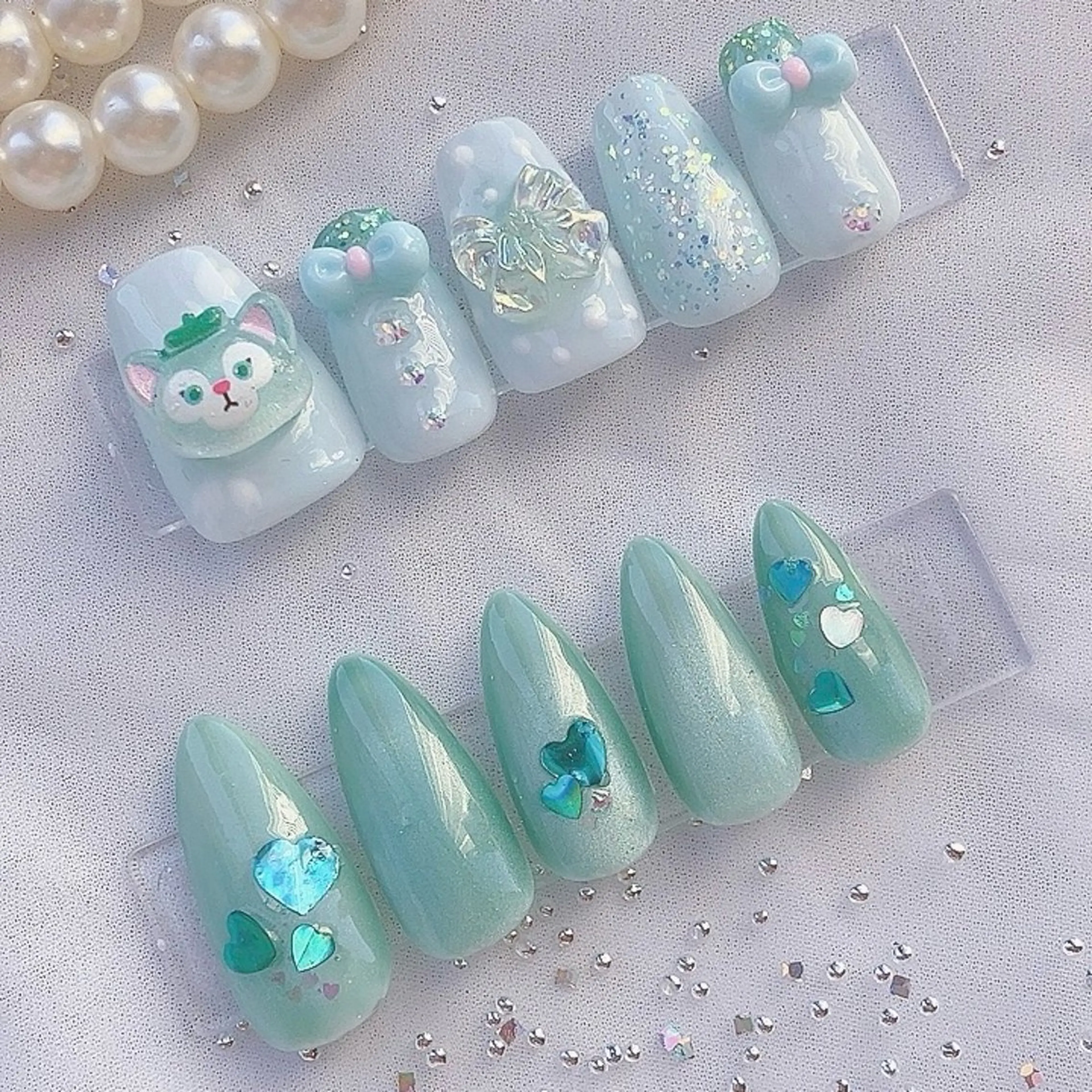 おすすめ🉐【オフあり】オフ無料 💎10本パーツつけ放題✨イベント・推し活ネイルにもおすすめ！自由にアレンジOK!の写真