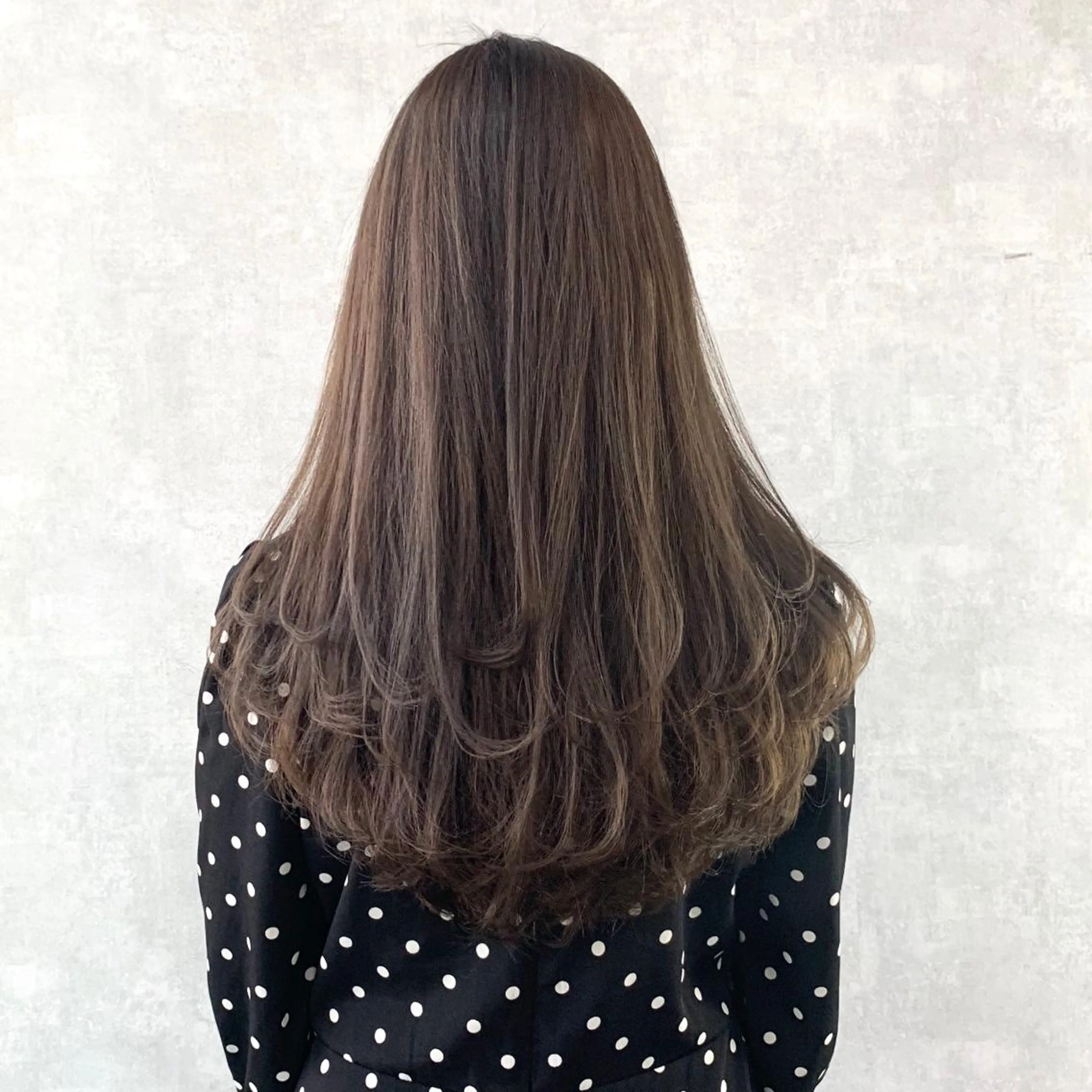 ロング カラー ブリーチ ブリーチなしカラー ヨシンモリ ムルギョル巻き 韓国風ヘア サロウィン所属・K-POP好き美容師 🇰🇷Kai.Yのヘアスタイル