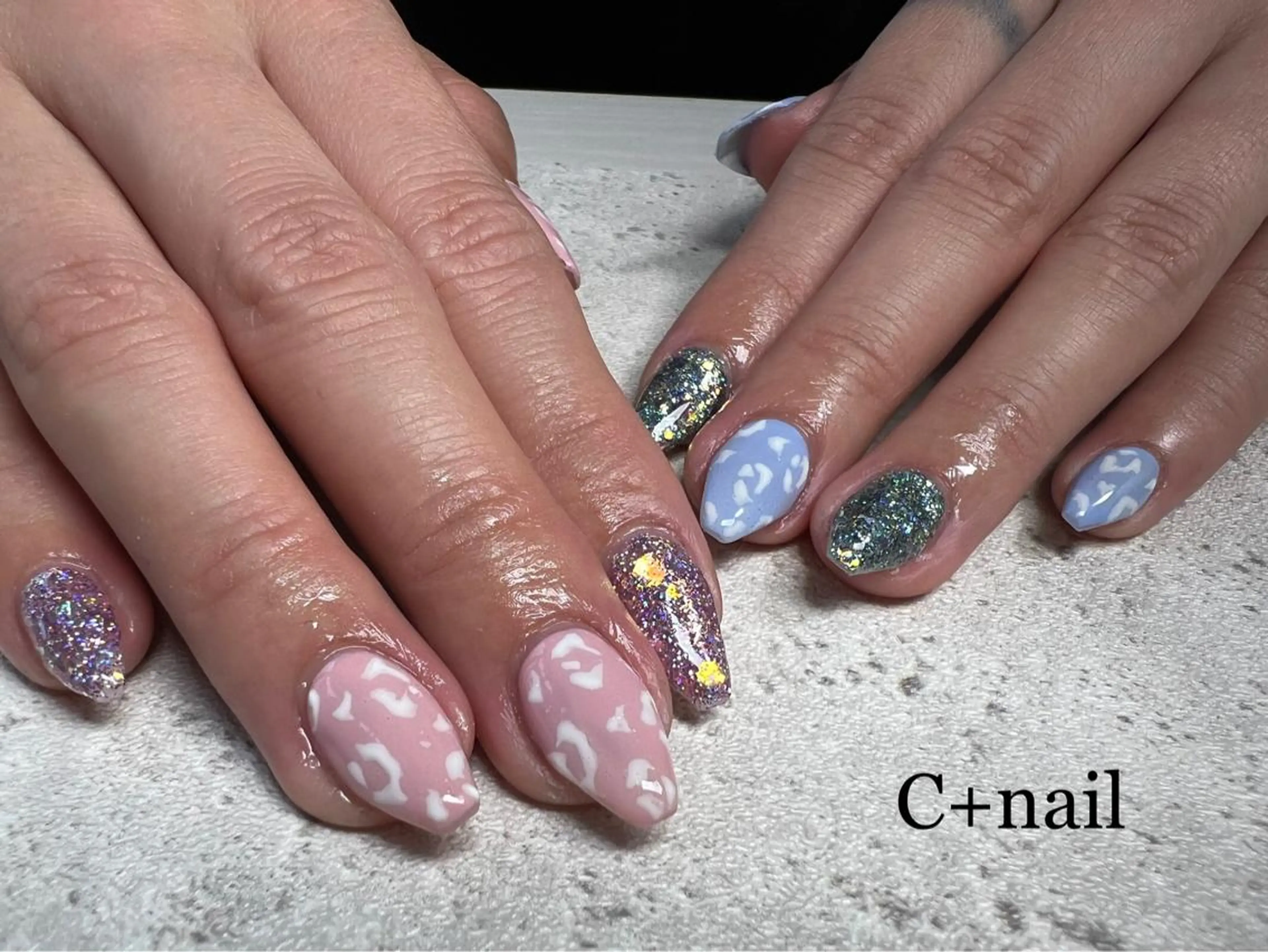 ネイル 氷ネイル・うるうるネイル キラキラネイル ミラーネイル オフィスネイル 春ネイル ハンドネイル ✴︎ C+nailのネイルデザイン
