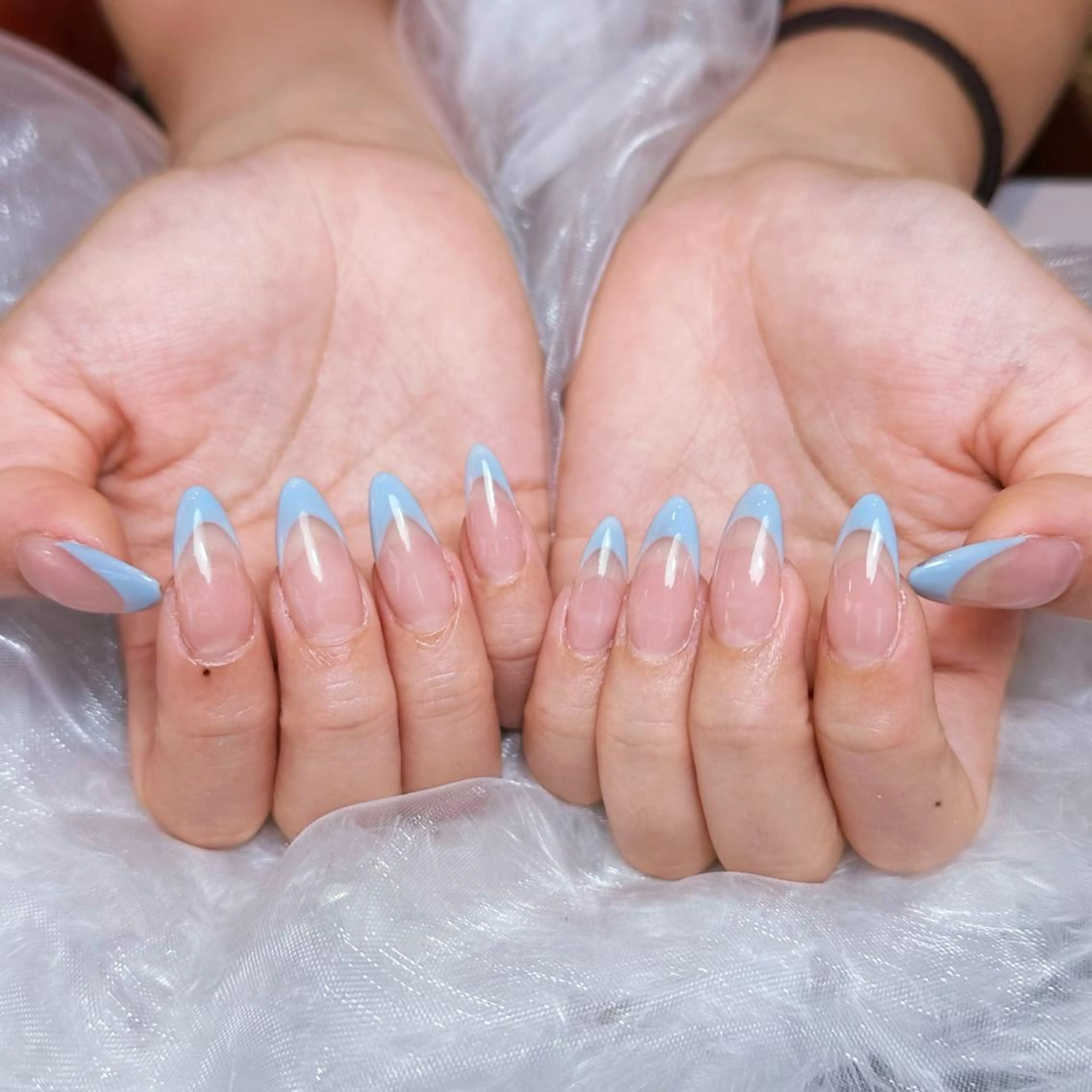 ネイル アートネイル オーロラネイル ガーリー キラキラネイル マグネットネイル ハンドネイル YOYO 💅のネイルデザイン