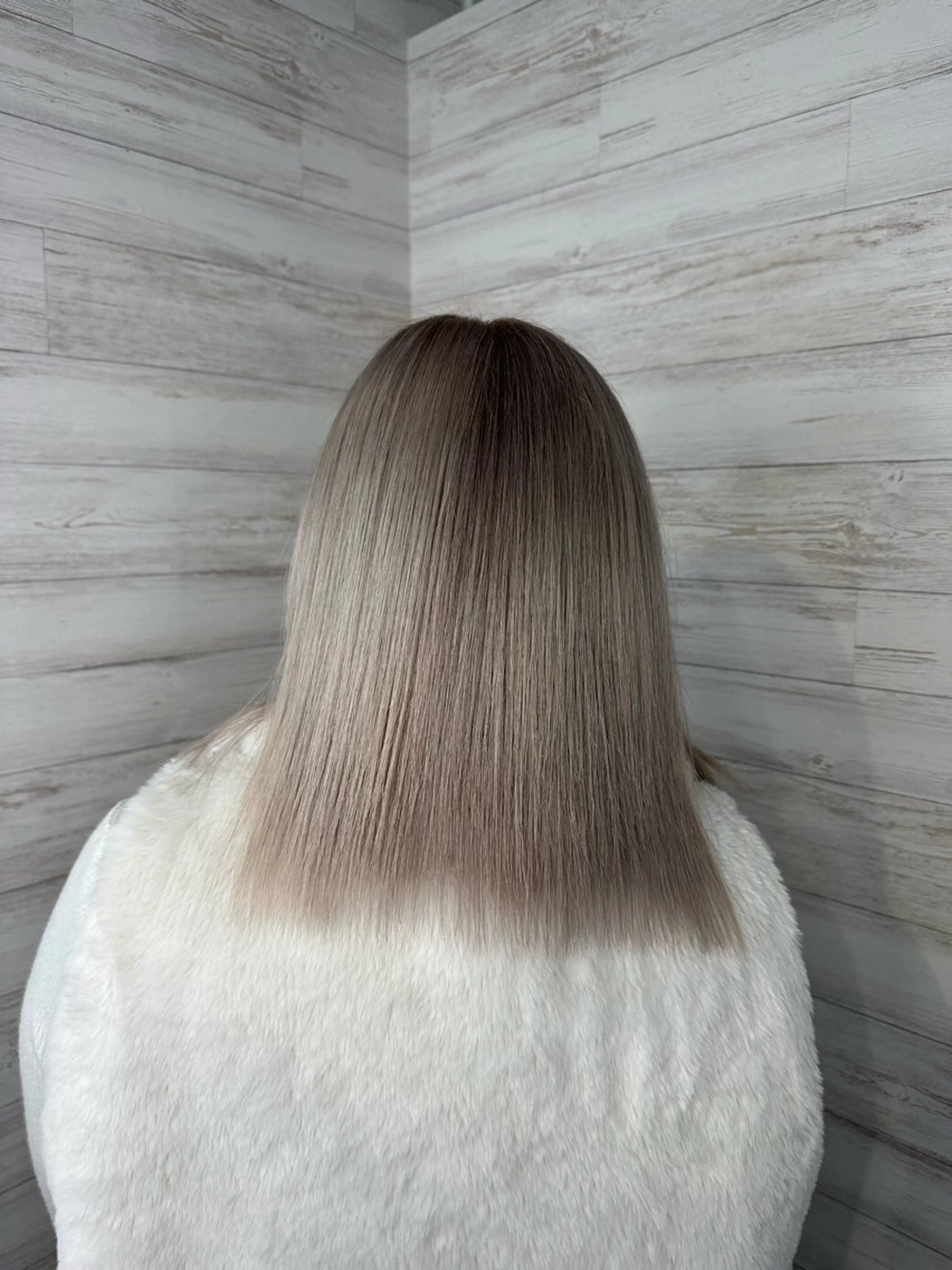 ミディアム ヘアカラー AWANIKO 浦添店のヘアスタイル