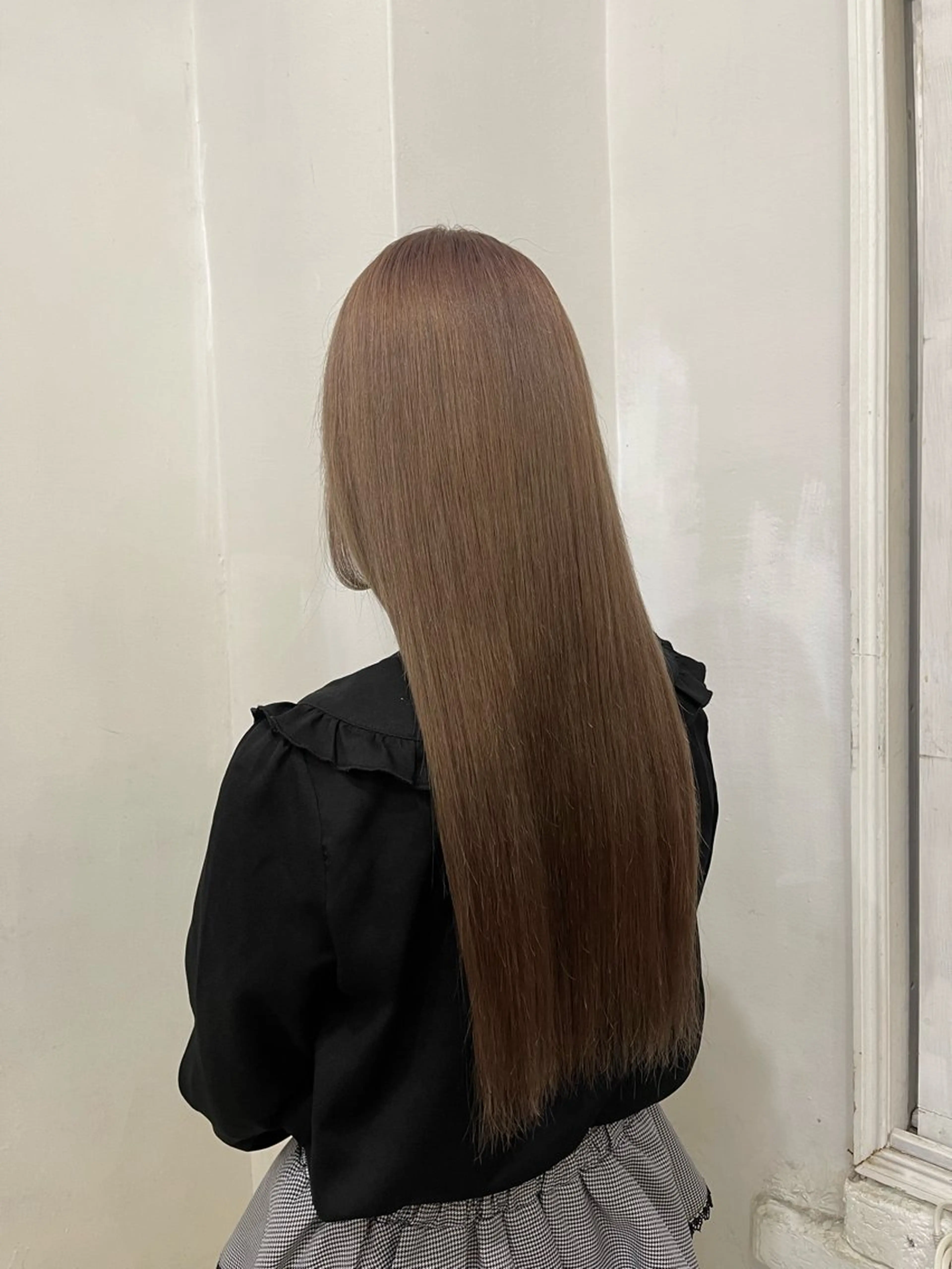 ロング カラー ベージュカラー 透明感カラー ハイトーンカラー ミルクティーベージュ fifth /鈴木あづさのヘアスタイル