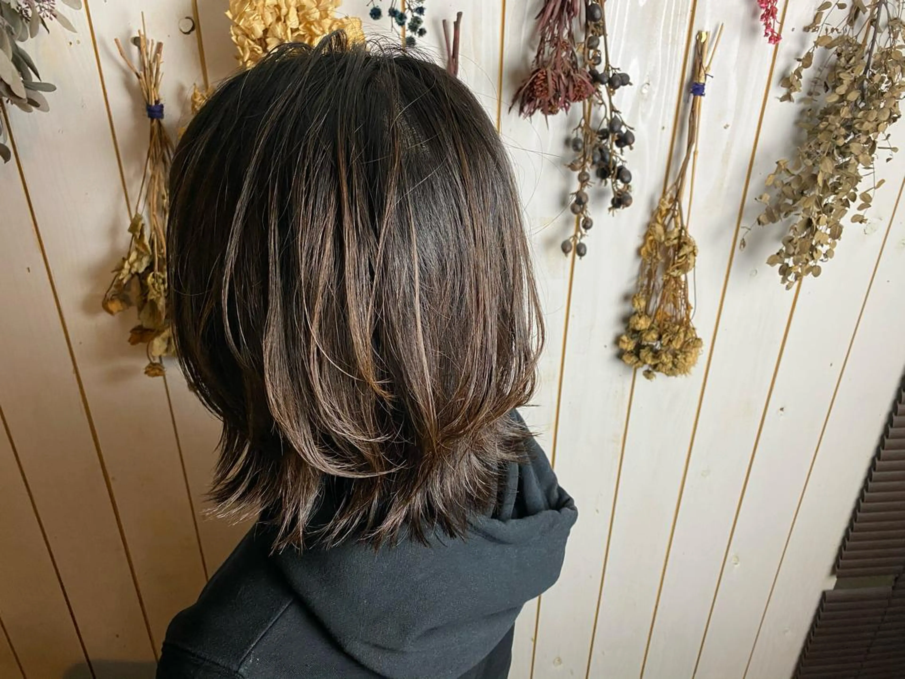 ミディアム カラー LILIS hair design所属・LILIS hair designのヘアスタイル