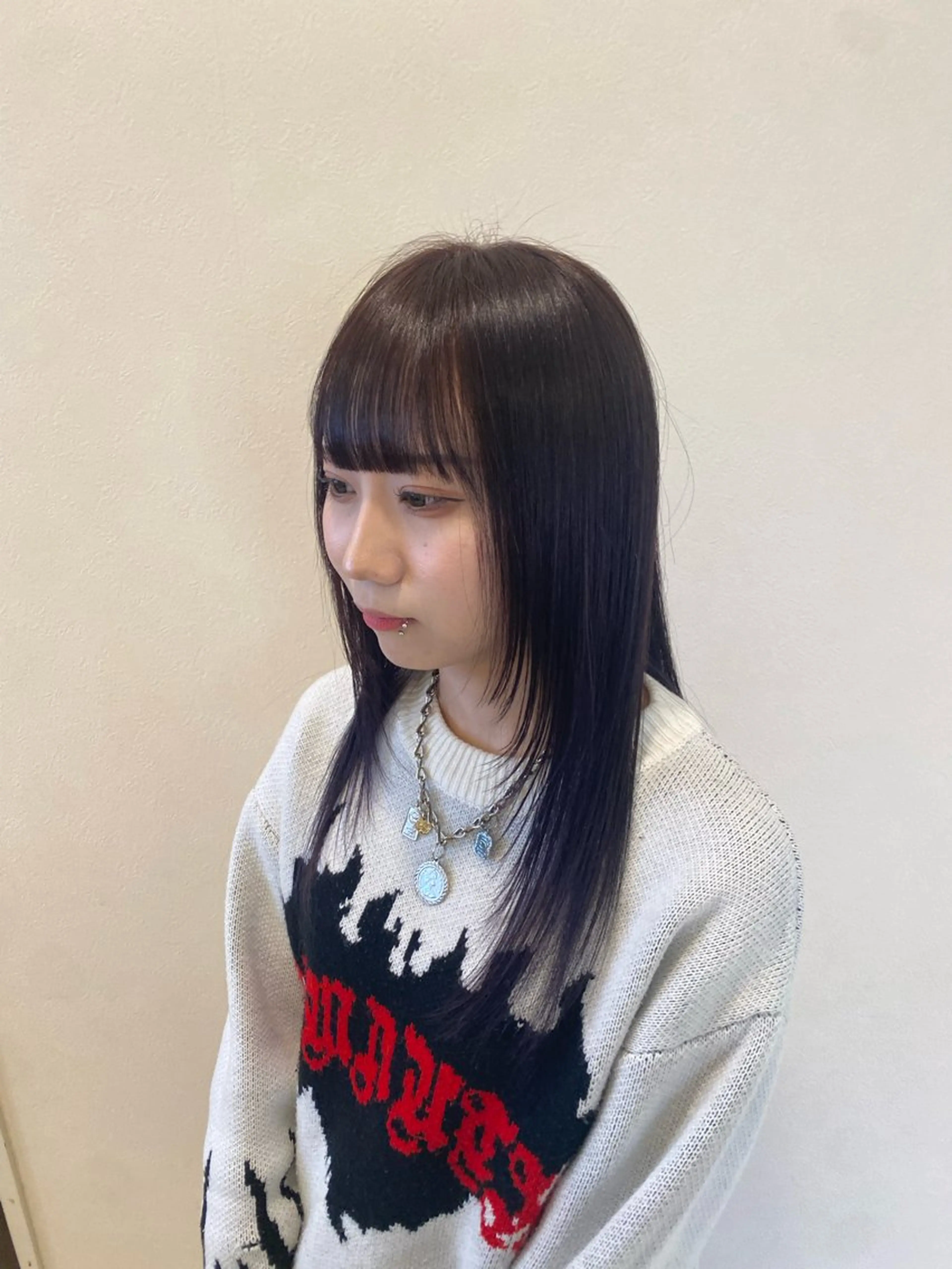 セミロング カラー カット ヘアカラー トリートメント 小澤 凌雅のヘアスタイル