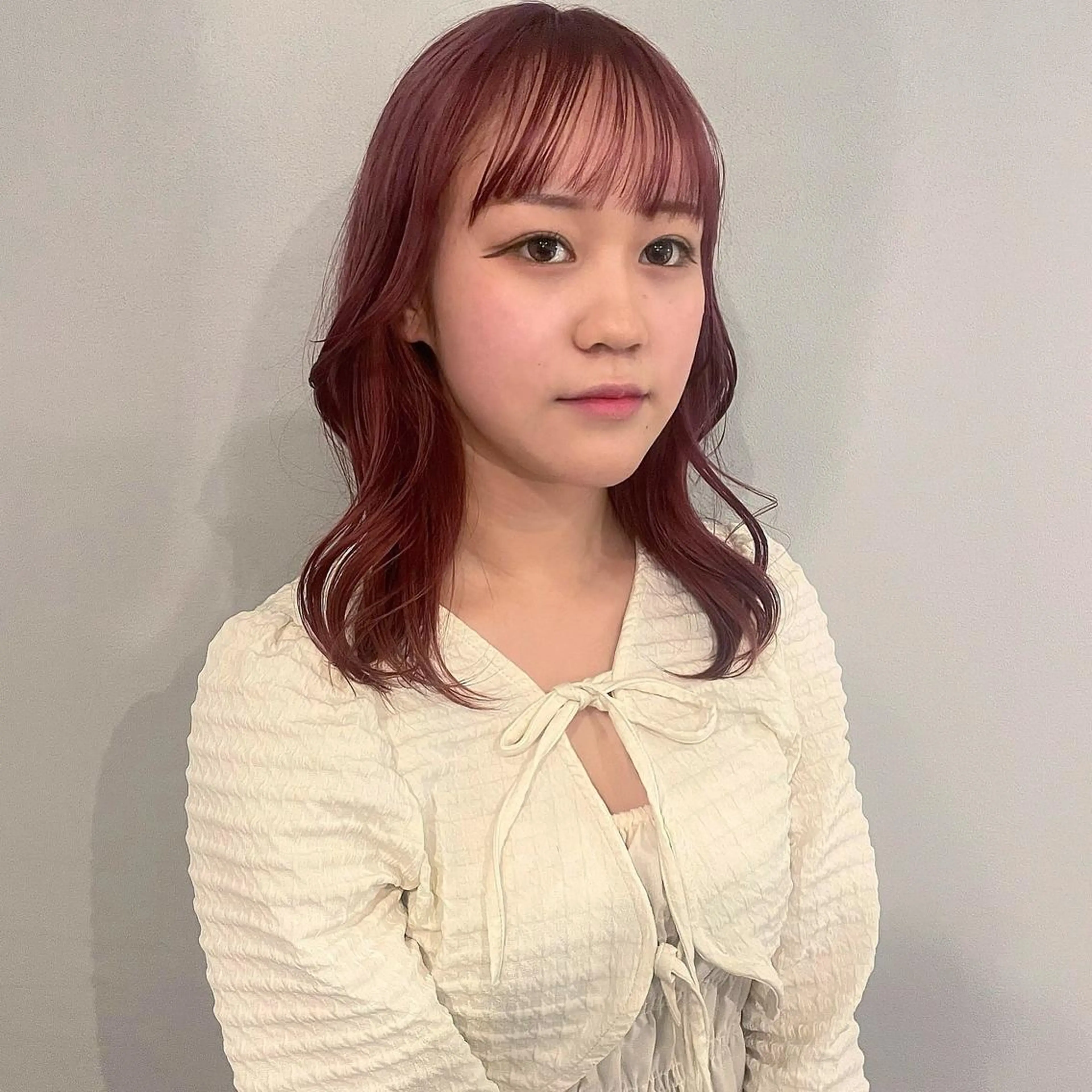 ミディアム 伊藤 愛里のヘアスタイル