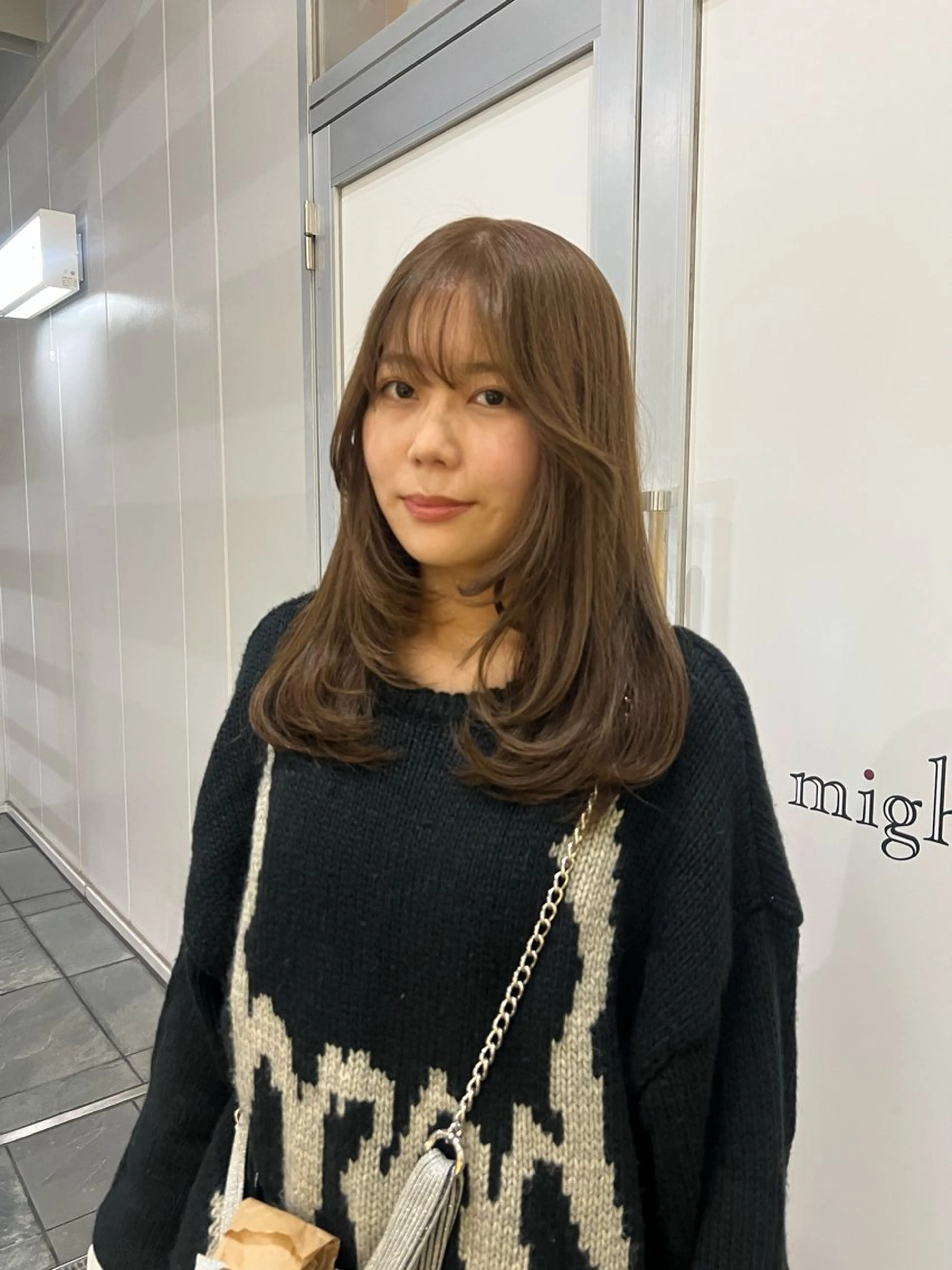 セミロング ヘアカラー トリートメント 栄　mighty by H所属・田中 蘭菜のヘアスタイル