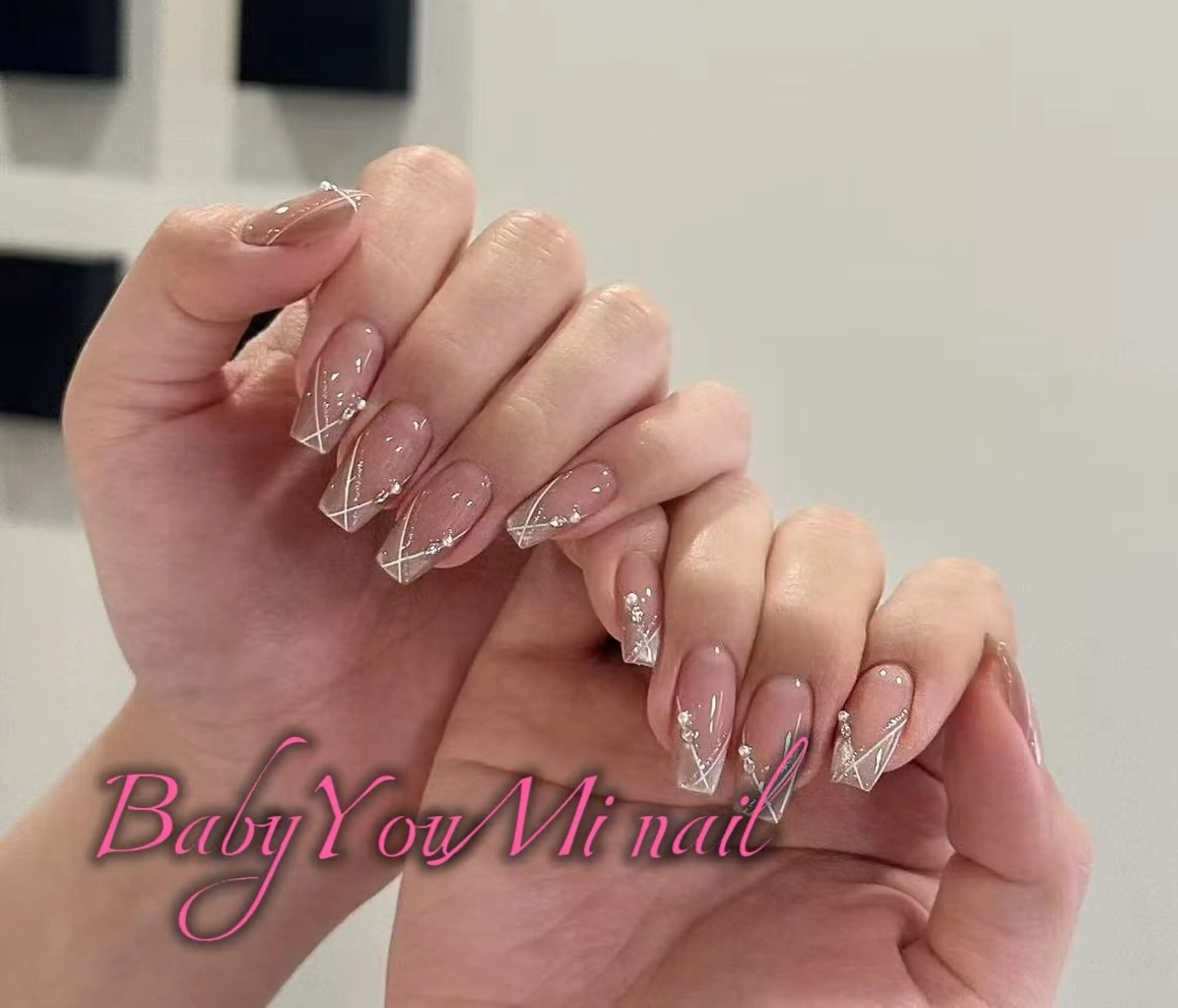 ネイル オーロラネイル フラワーネイル フットネイル フレンチネイル ジェルネイル ハンドネイル BabyYouMi nailのネイルデザイン