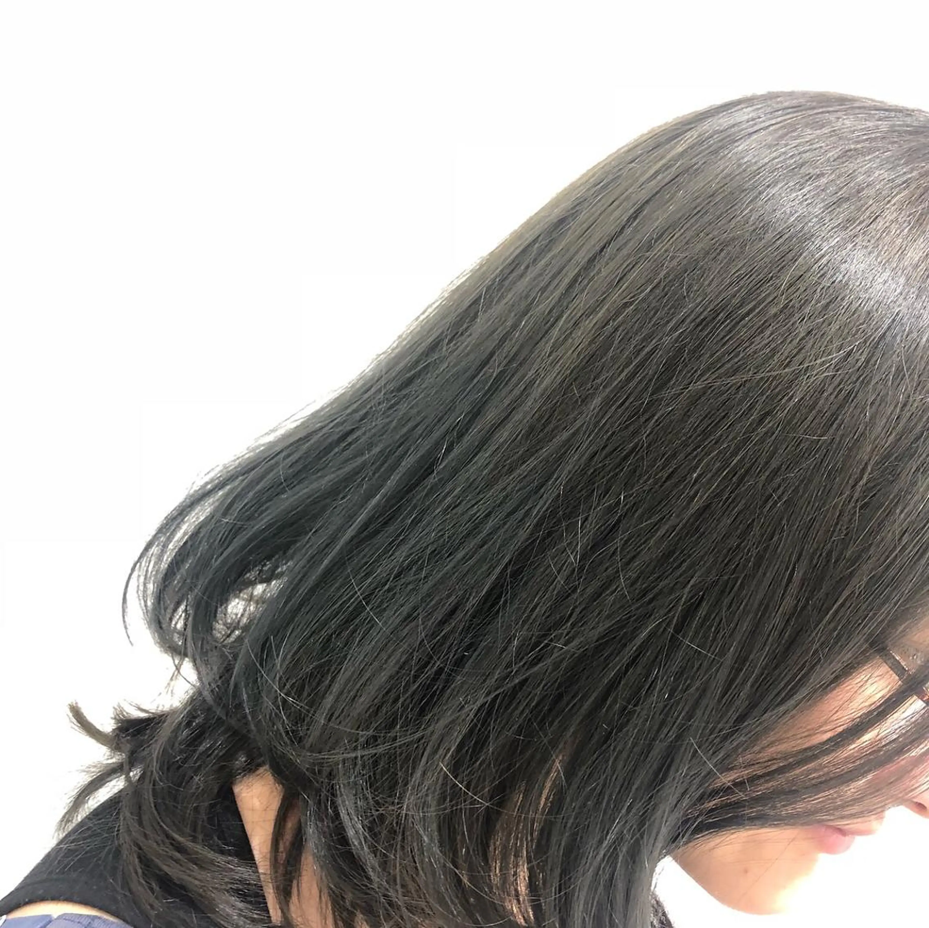 カラー 下平 秀美のヘアスタイル