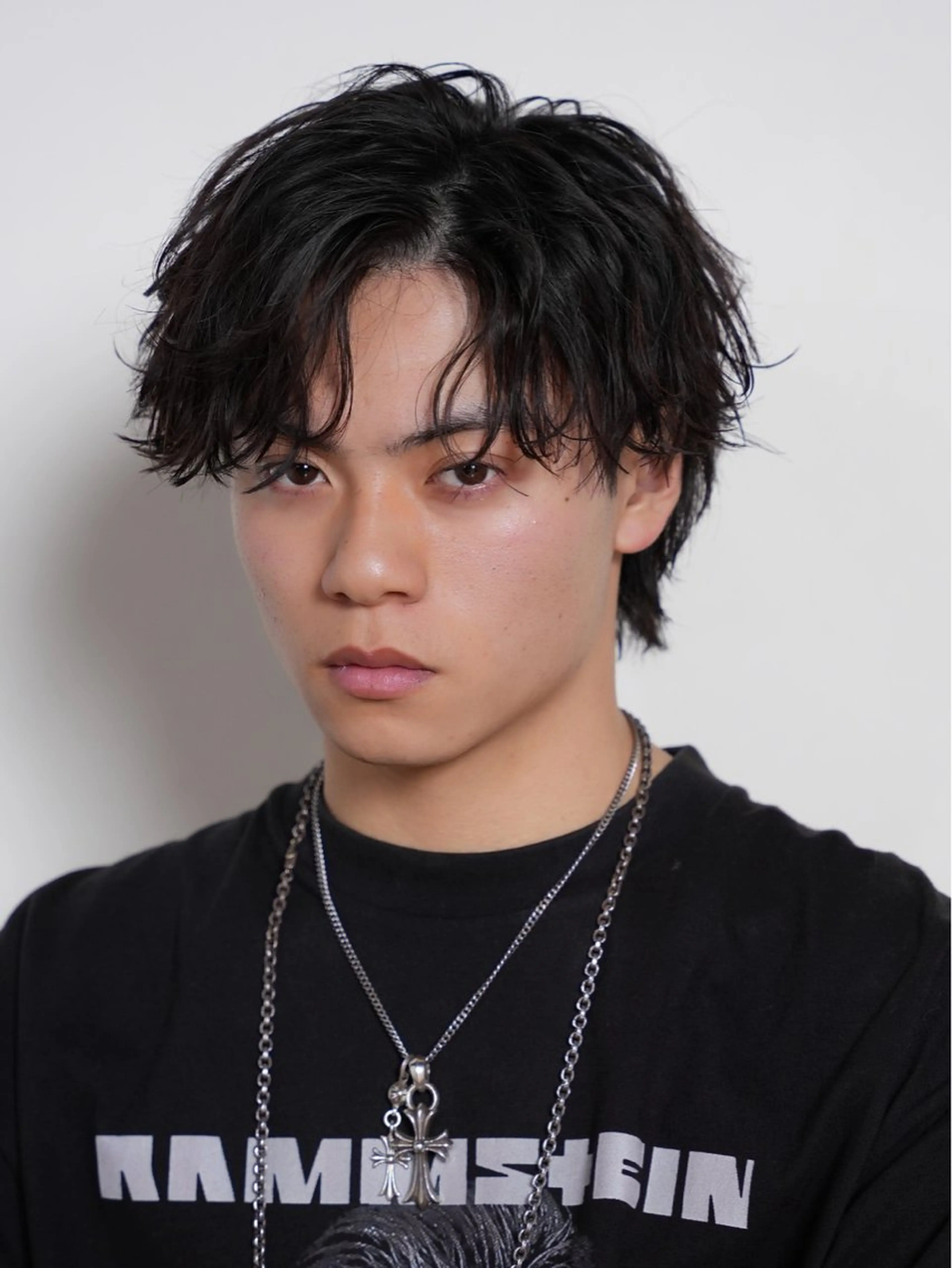 ミディアム パーマ メンズ カット パーマ ヘアセット メンズ特化🧞‍♂️ ASHU🧞‍♂️のヘアスタイル