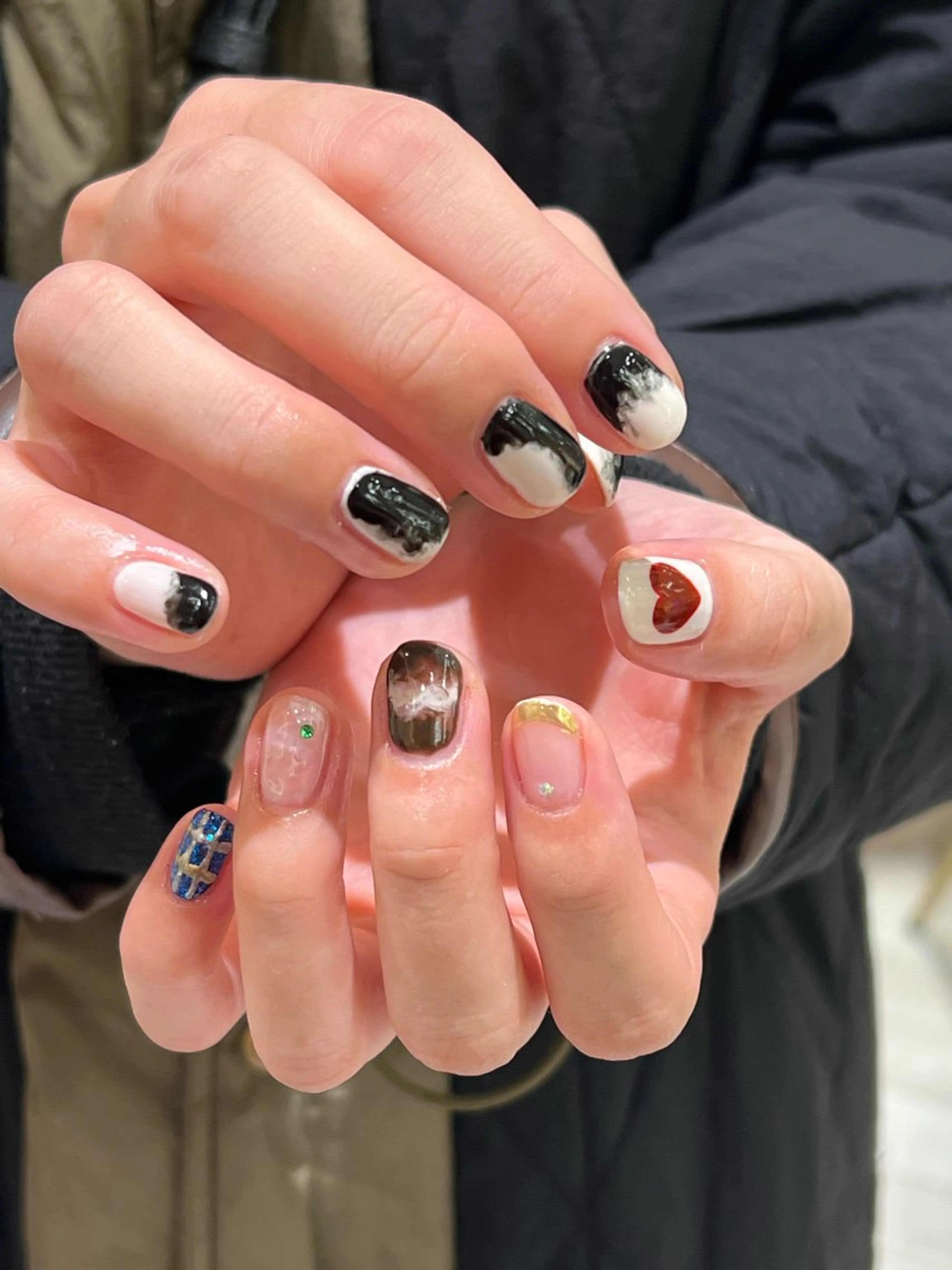 ネイル 冬ネイル クリスマス ハンドネイル オシャレデザイン 🧺🪽/SHUNOのヘアスタイル