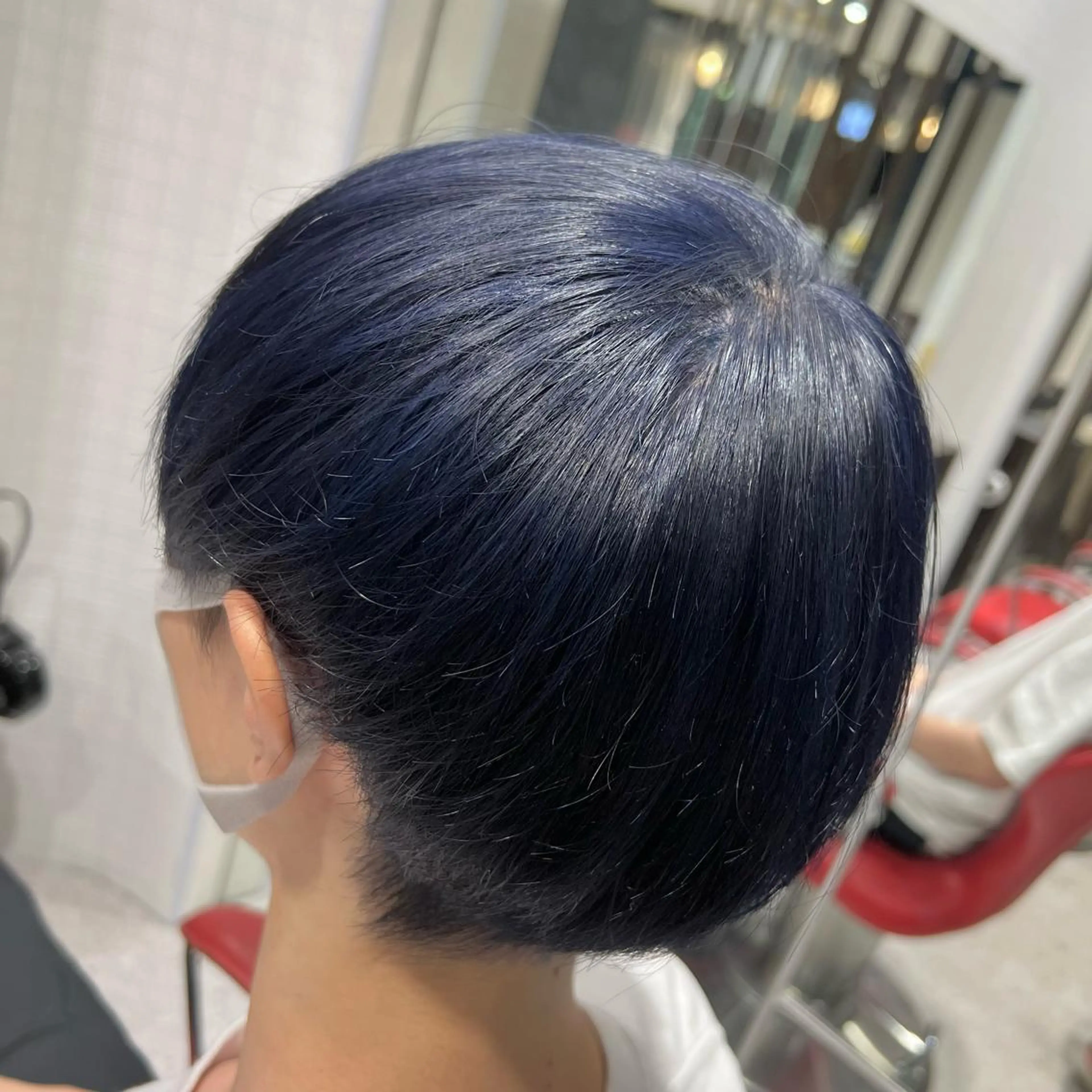 カラー 黒髪 ブルーカラー ブルーブラック ヘアカラー トリートメント stylist 🐶内藤 成香のヘアスタイル
