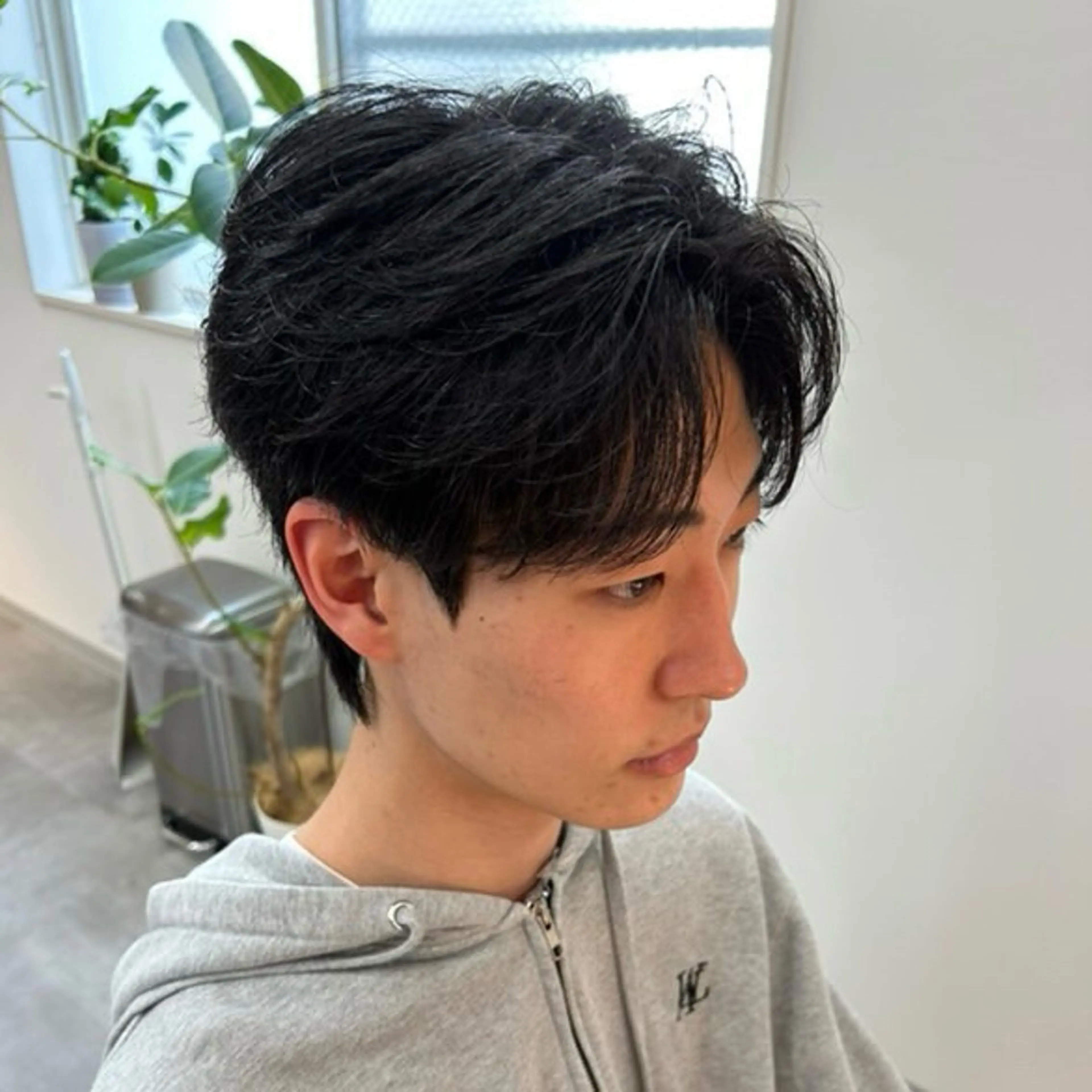 メンズ フェザーパーマ カルマパーマ メンズ韓国風 メンズパーマ メンズショート カット 【メンズ韓国ヘア】 千葉駅/関のヘアスタイル