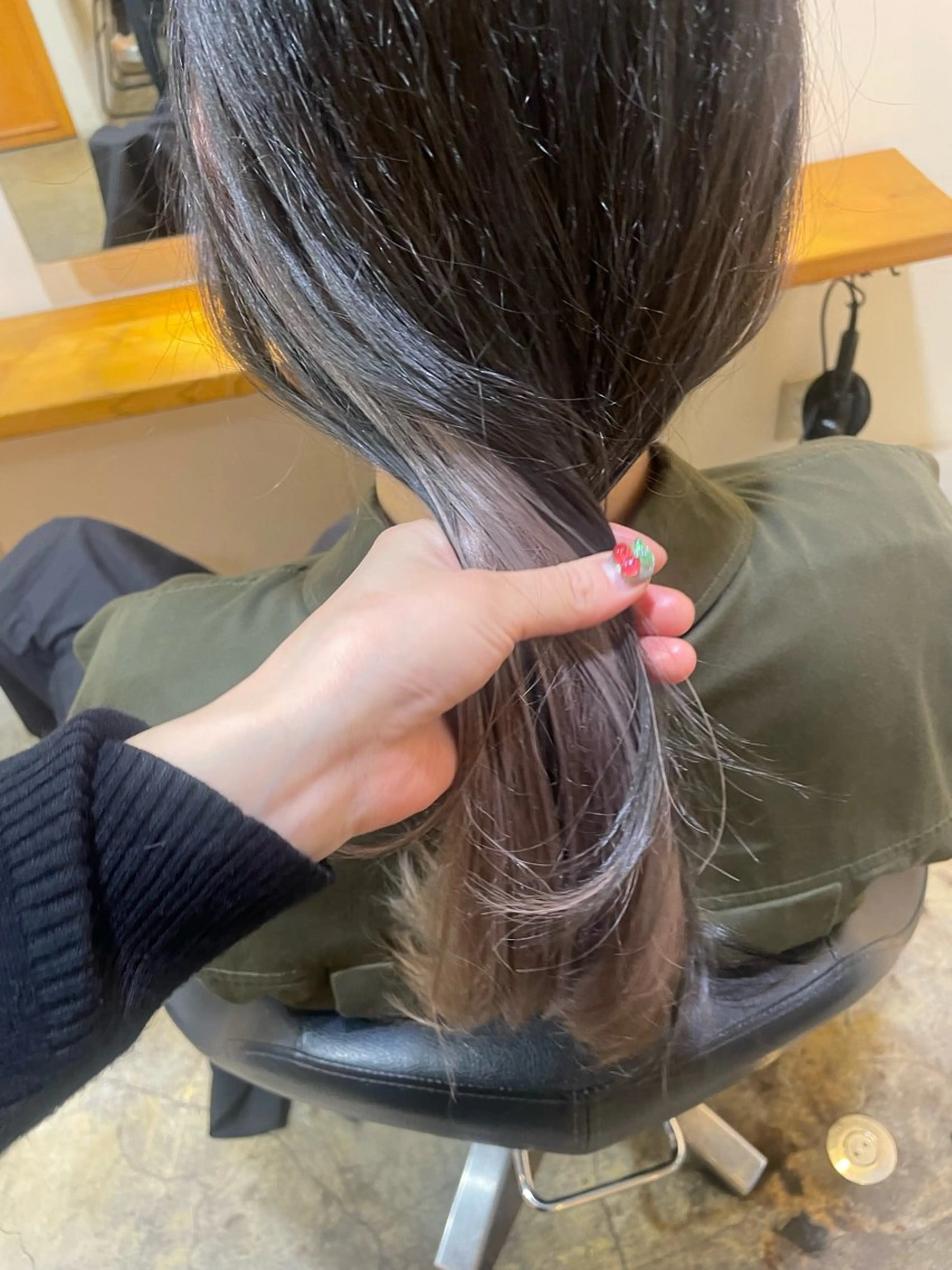 セミロング カラー RIN／韓国ヘア レイヤーカットのヘアスタイル