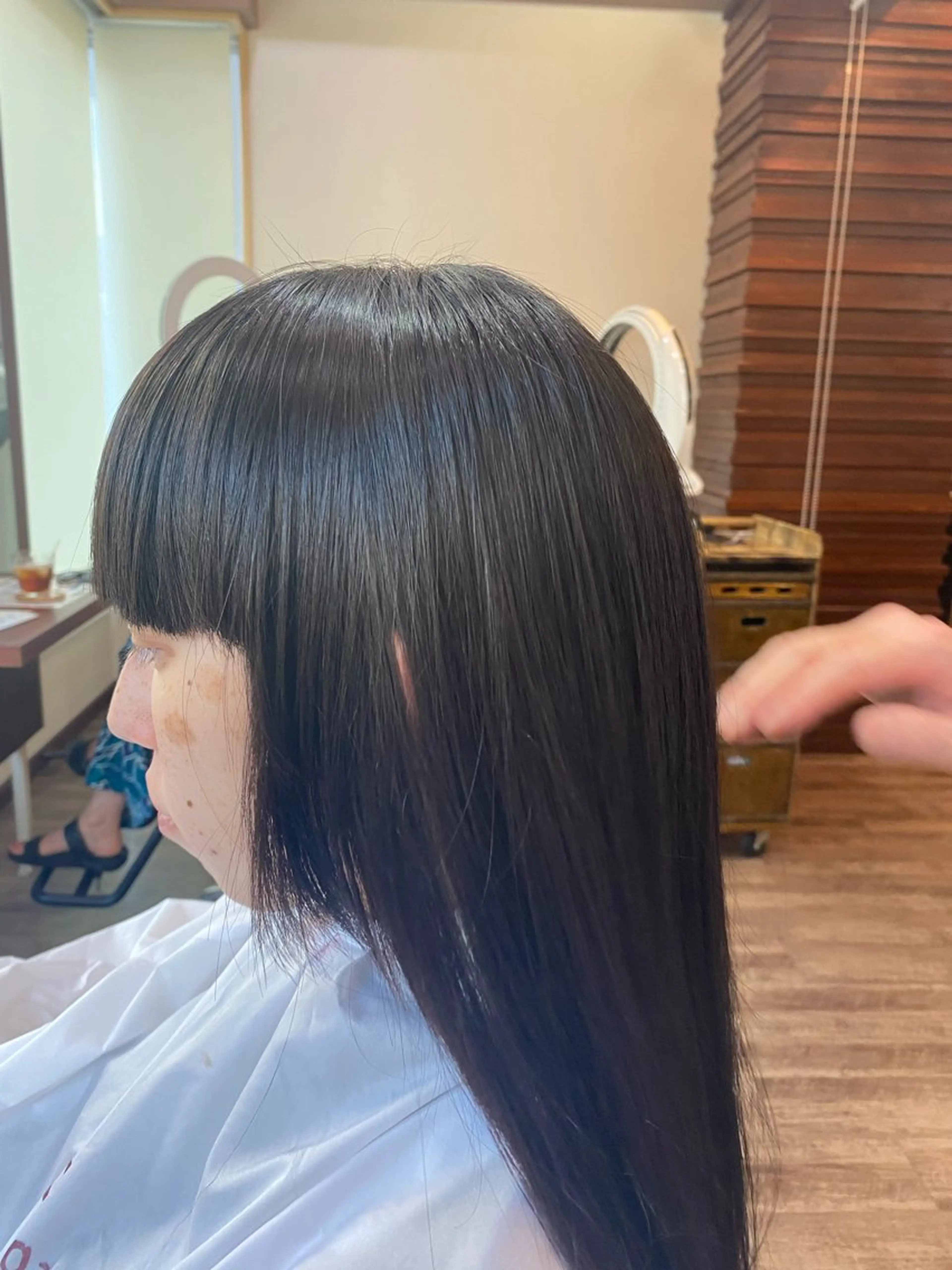 ロング 顔周りカット tocolaso所属・渡邊 心優のヘアスタイル