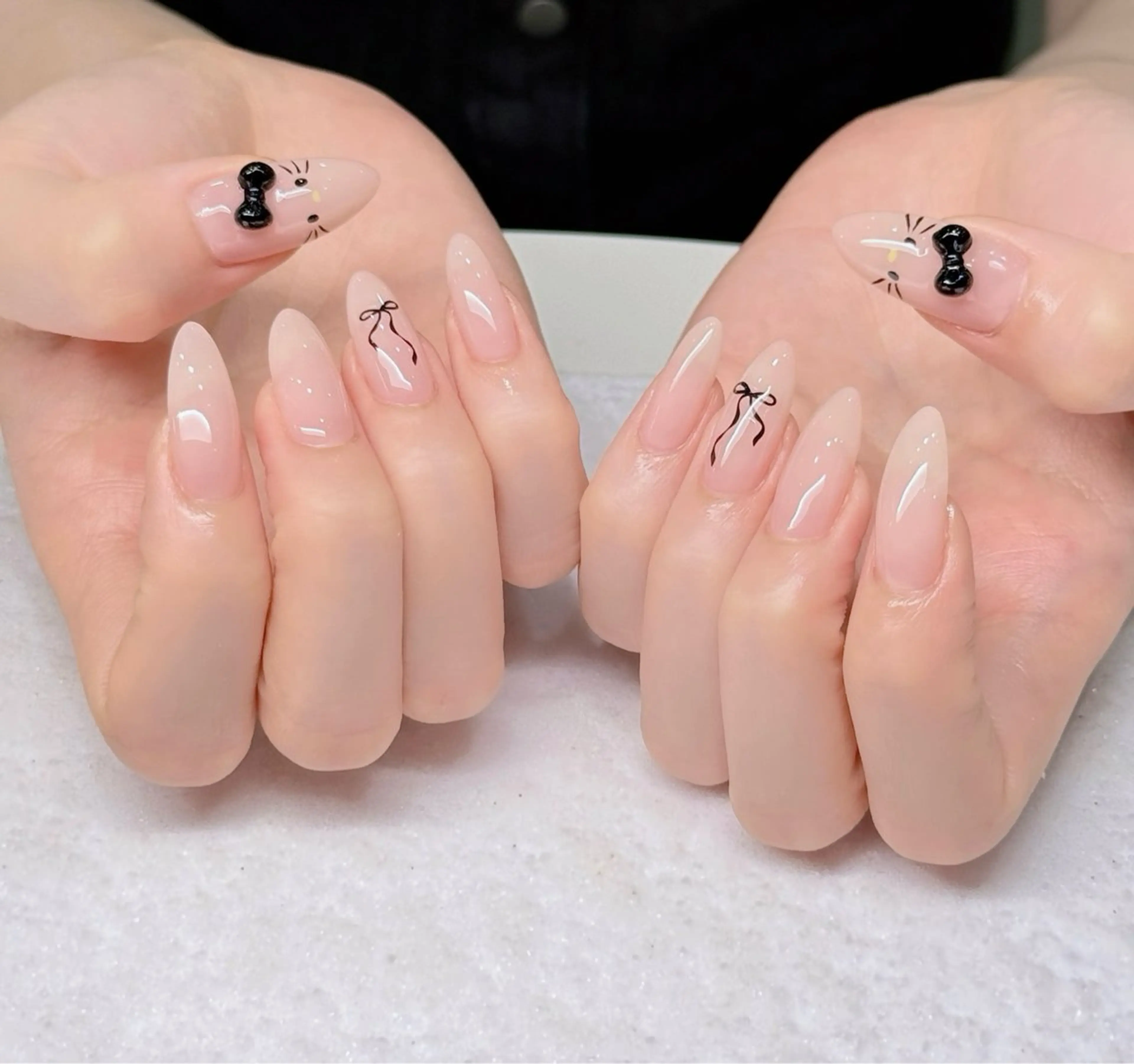 ネイル オーロラネイル ブルー チークネイル フットネイル フレンチネイル HANA.NAILS所属・HANA 自宅サロンのネイルデザイン