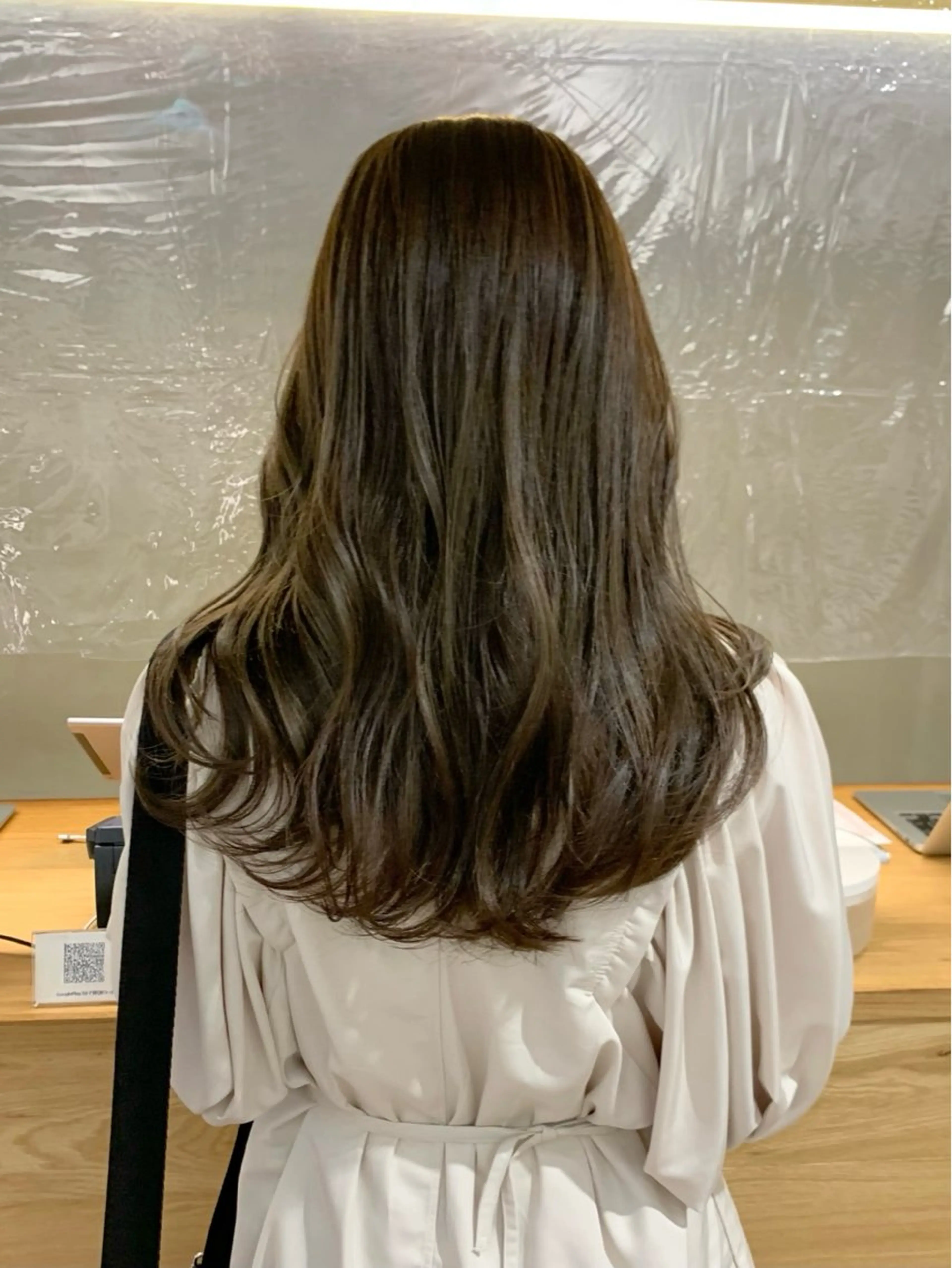 ロング LOREN＋透明感 オリーブhirokoのヘアスタイル