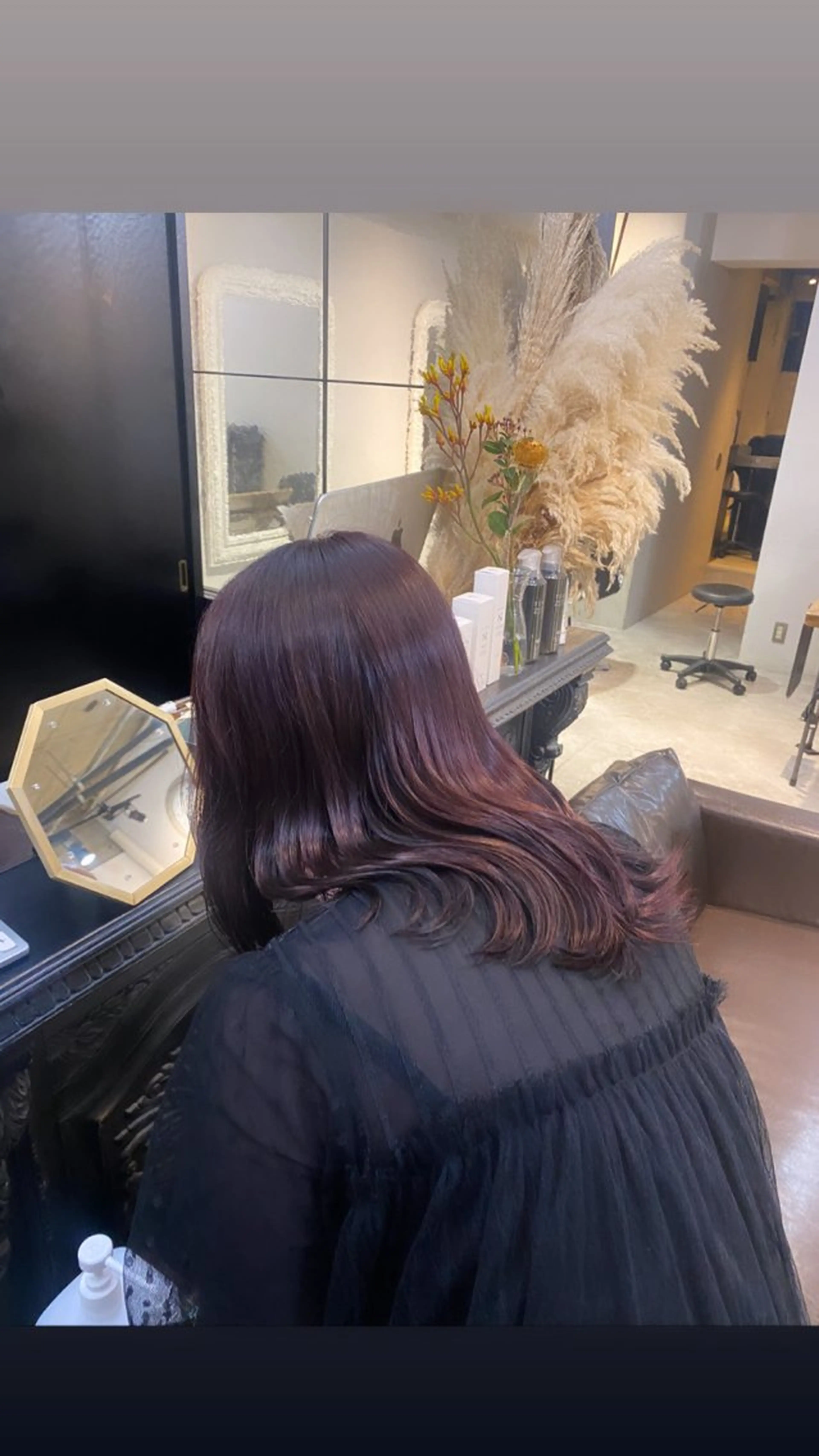 セミロング ピンクラベンダー ツヤ髪縮毛矯正 🩶manamiのヘアスタイル