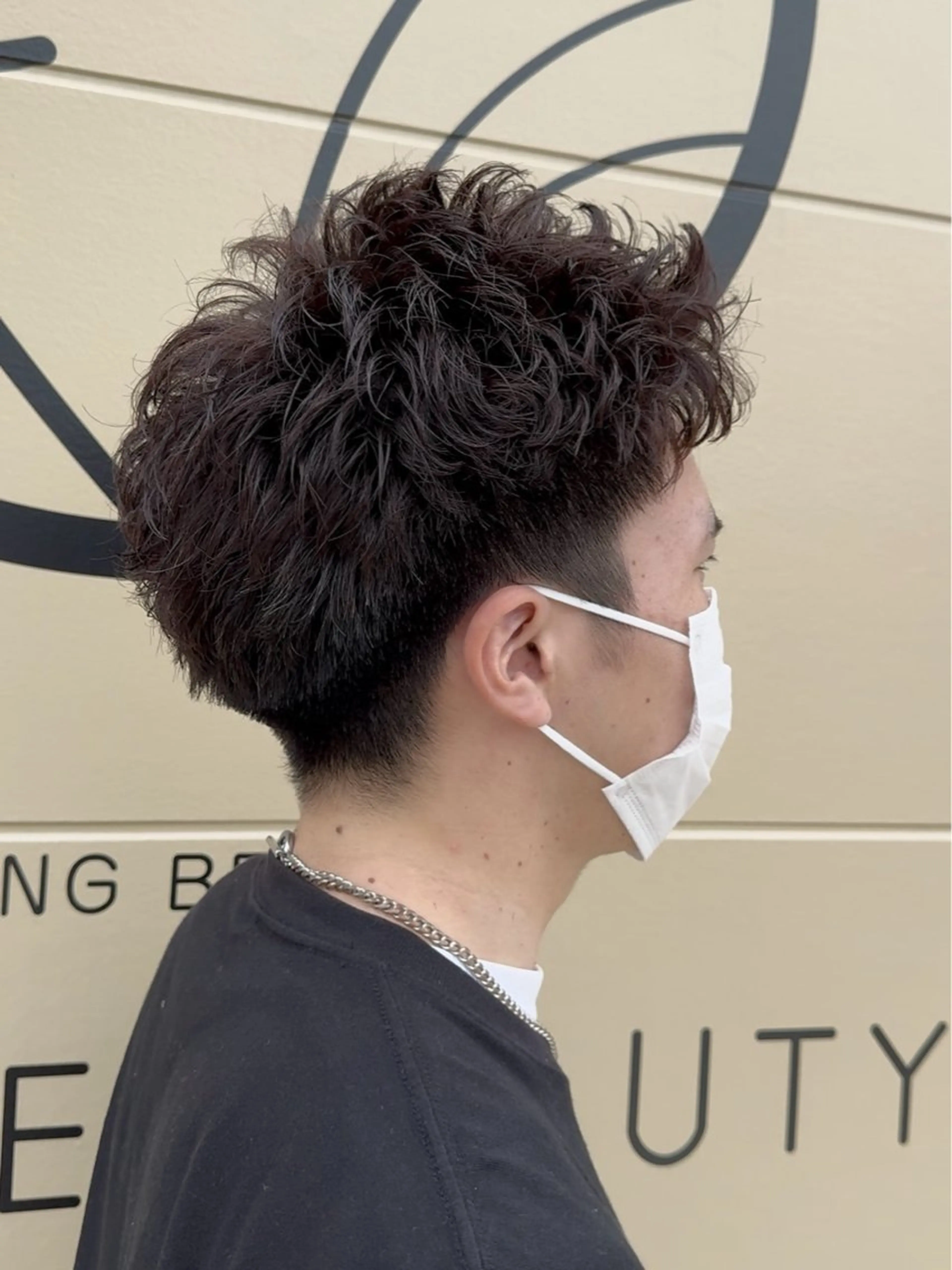 パーマ メンズ カット ヘッドスパ メンズパーマ特化 秋本晴紀のヘアスタイル