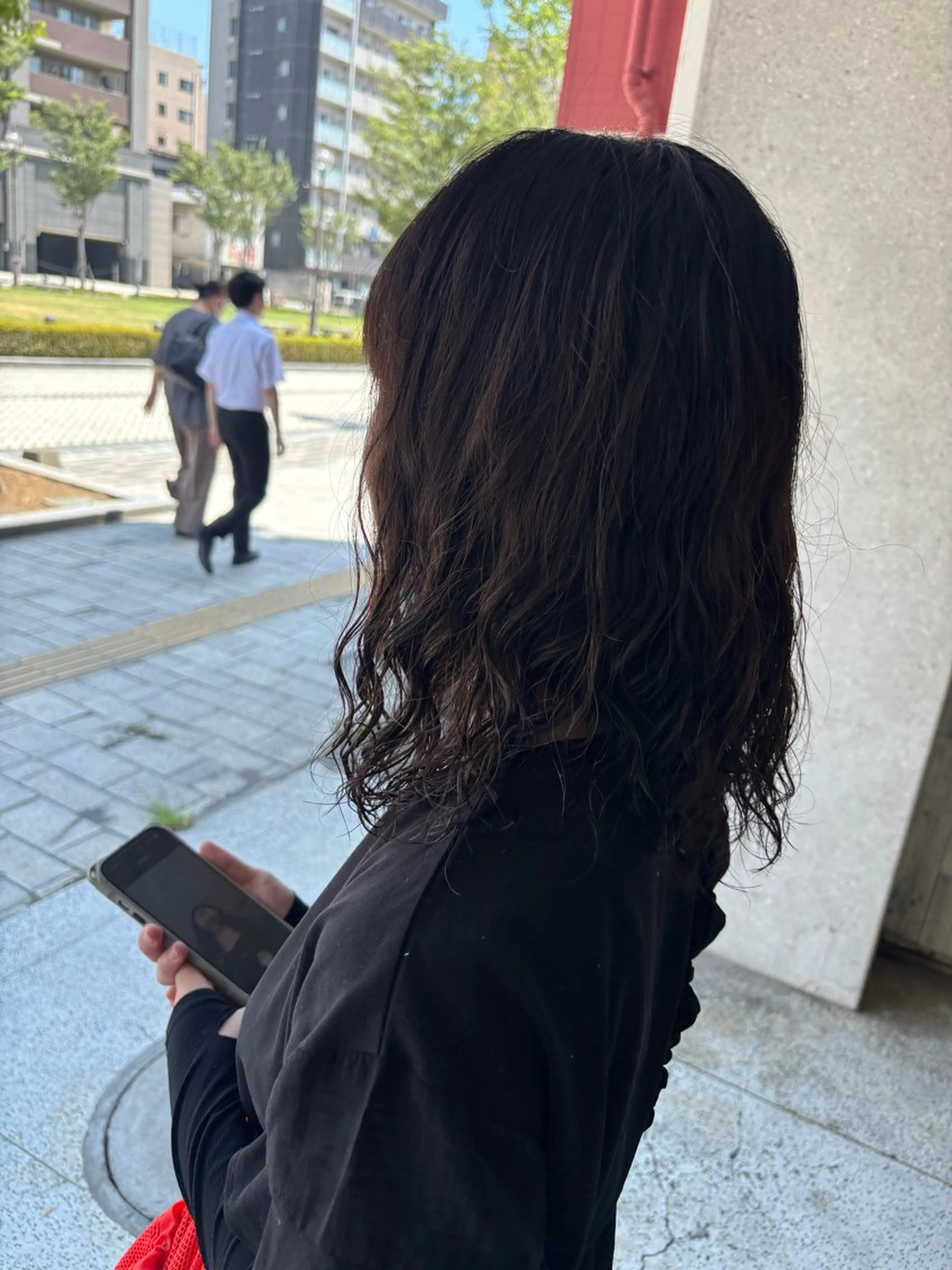 セミロング パーマ デプス デザイン プロダクツ所属・岸良 莉里のヘアスタイル