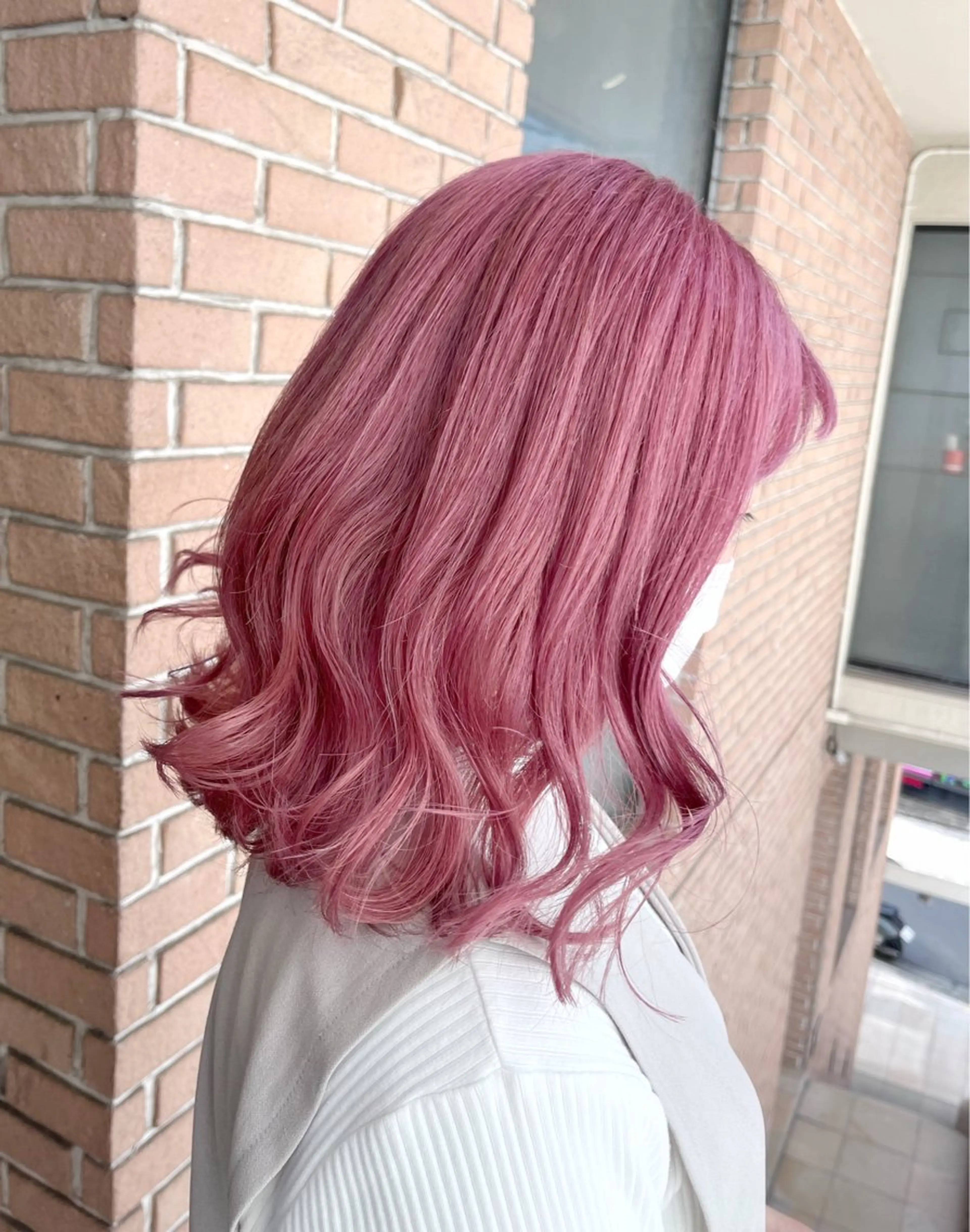 ロング カラー ヘアアレンジ ブリーチ ヘアカラー ピンクカラー🩷 ヘアセットＮＯ.1のヘアスタイル