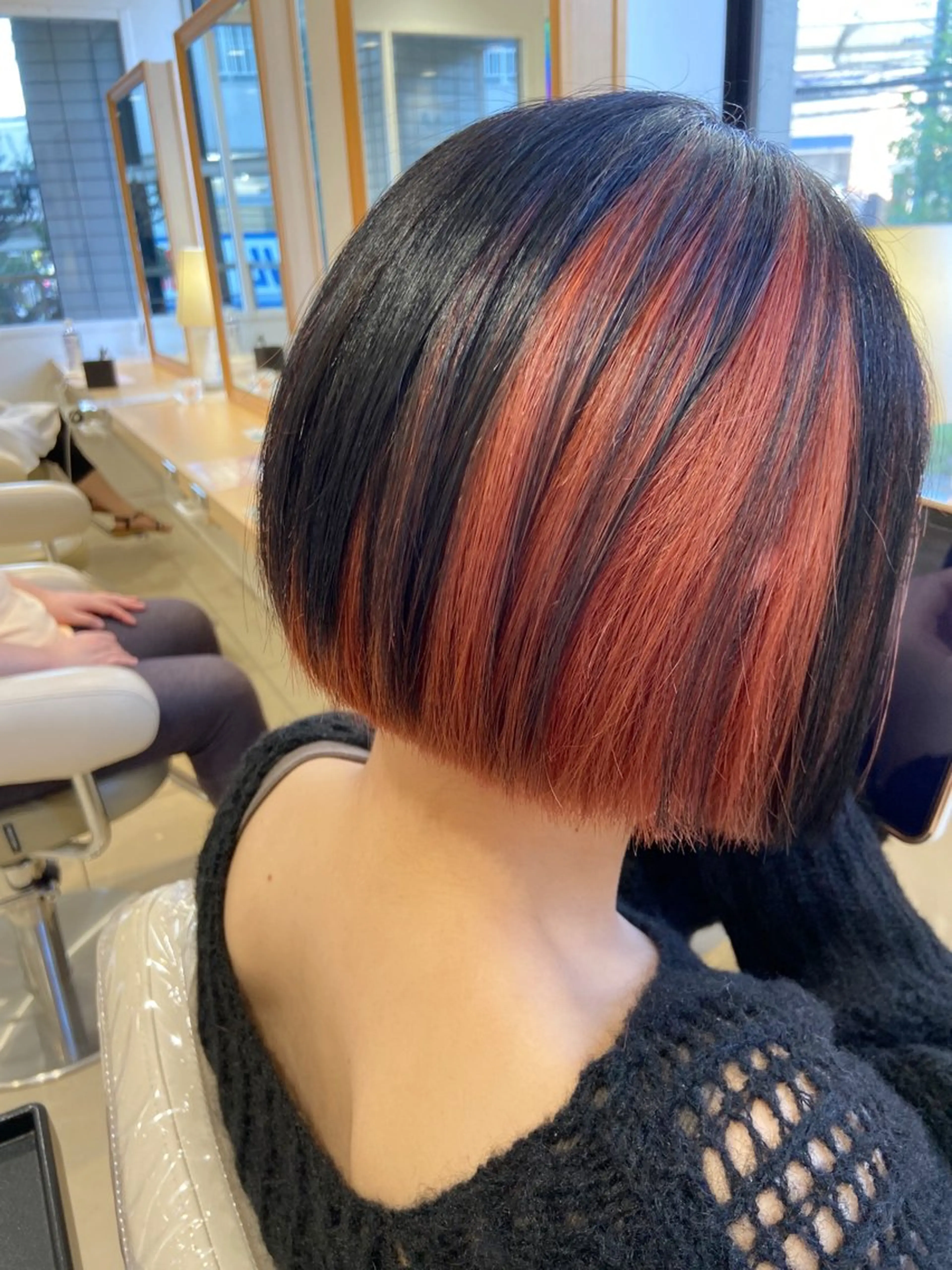 ミディアム カラー インナーカラー 30代からの大人 ショートのヘアスタイル