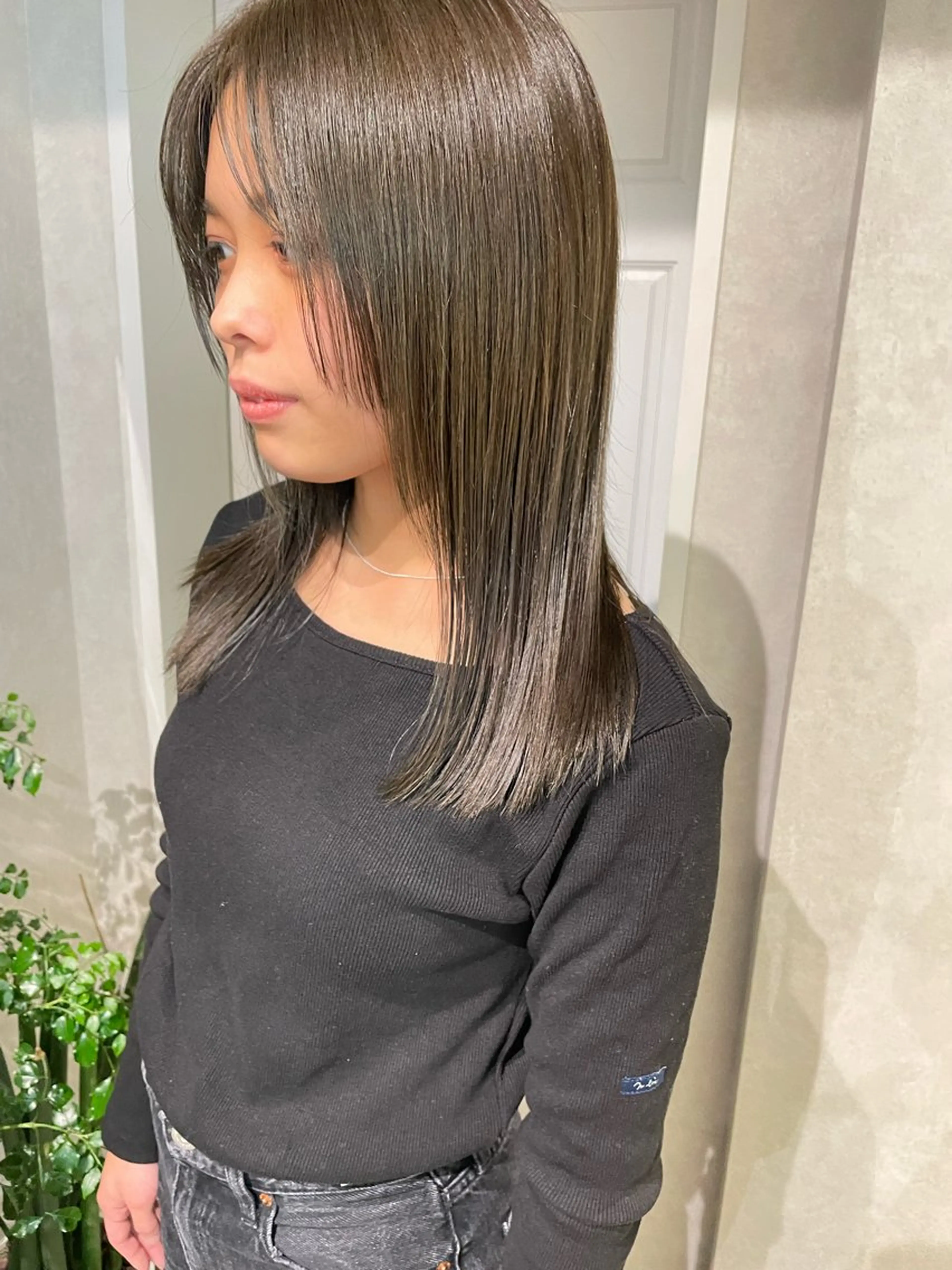 セミロング カラー ブリーチ ダブルカラー ブリーチなしカラー 髪質改善 トリートメント ヘアカラー トリートメント ナチュラル透明感🌱 小山美樹子のヘアスタイル