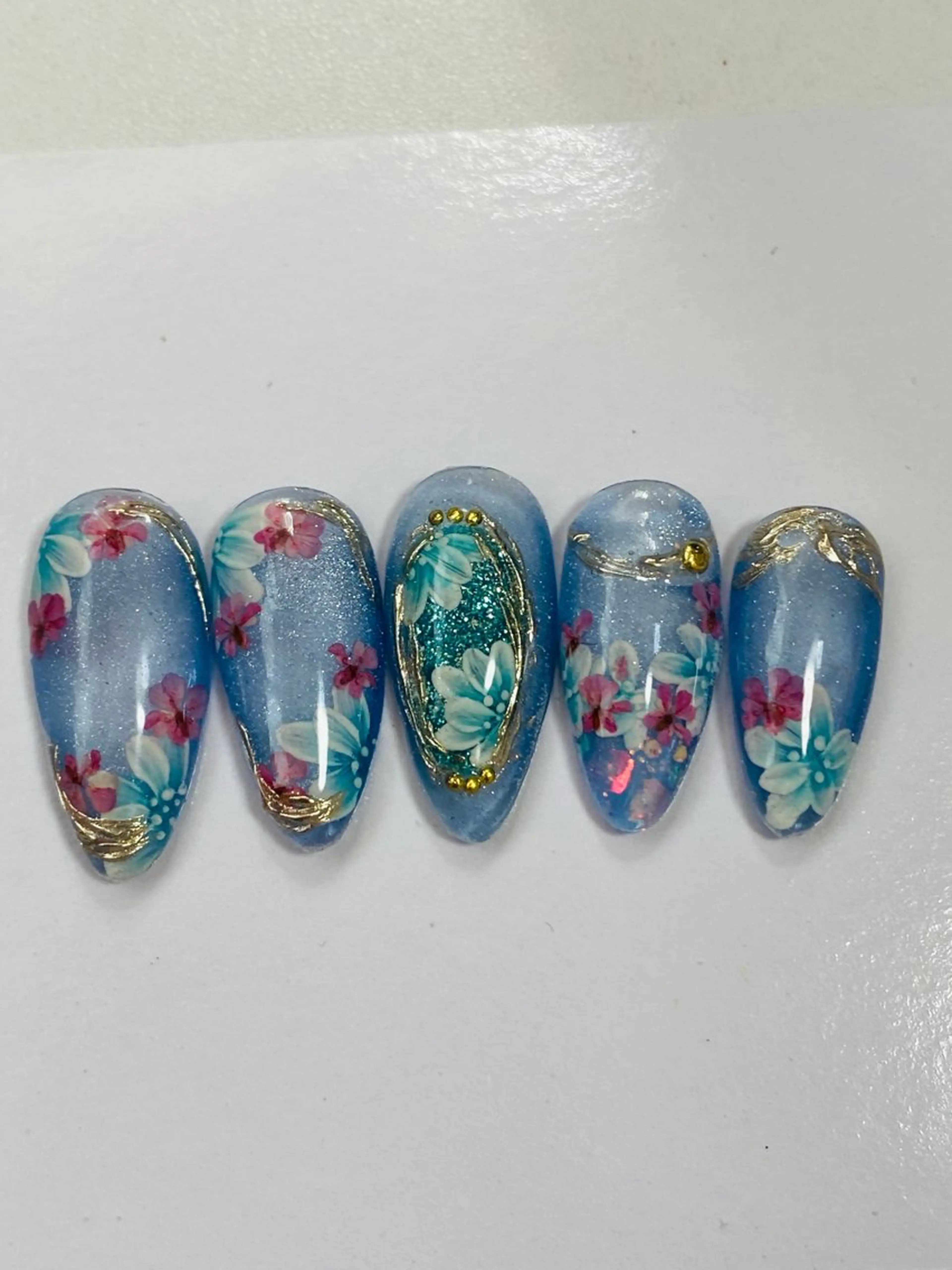 ネイル フラワーネイル マグネットネイル 自宅ネイルサロン ♦️nuance♦️のネイルデザイン
