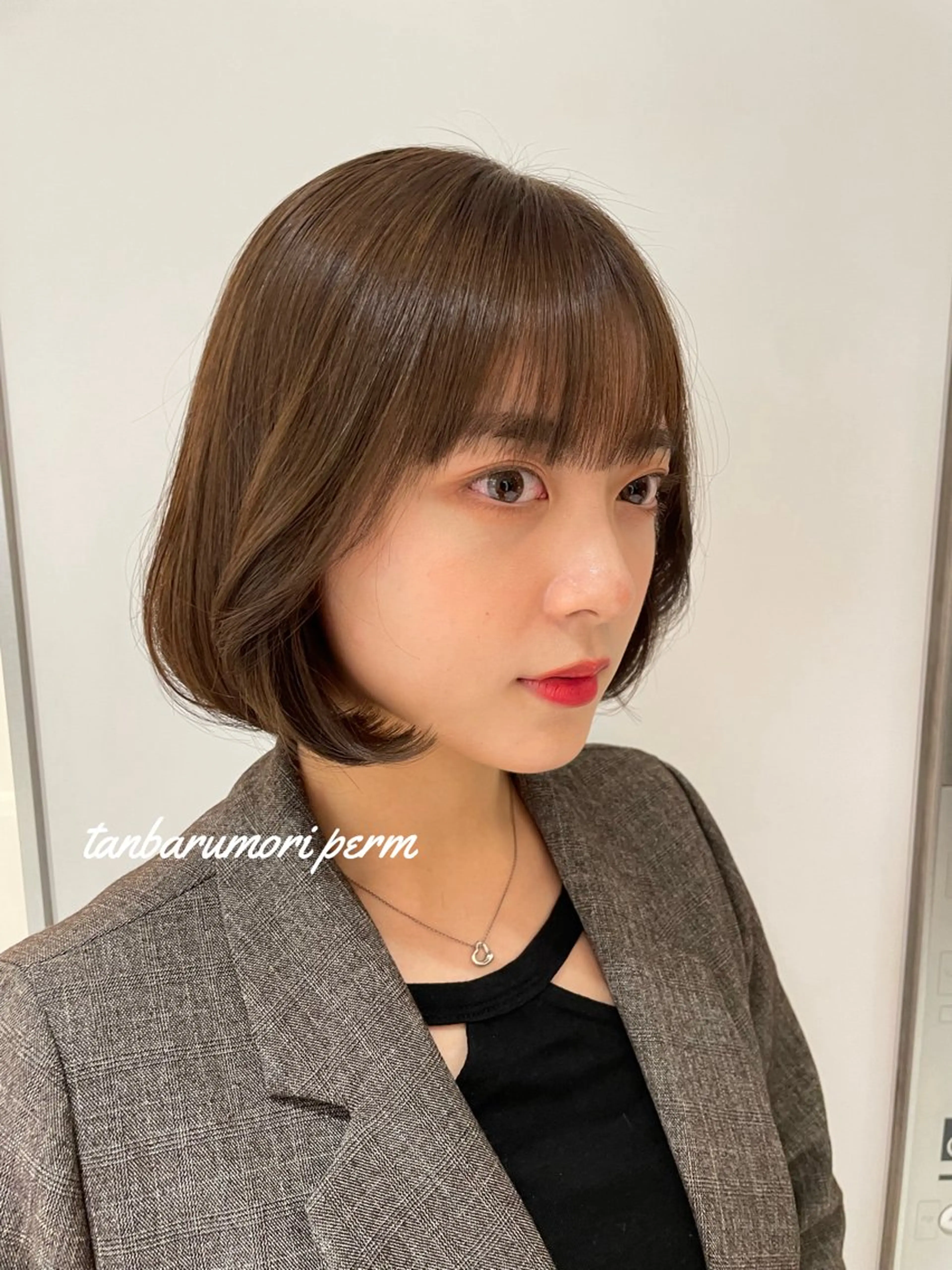 ミディアム パーマ カット パーマ 垢抜けヘア 韓国ヘア銀座近下菜央のヘアスタイル