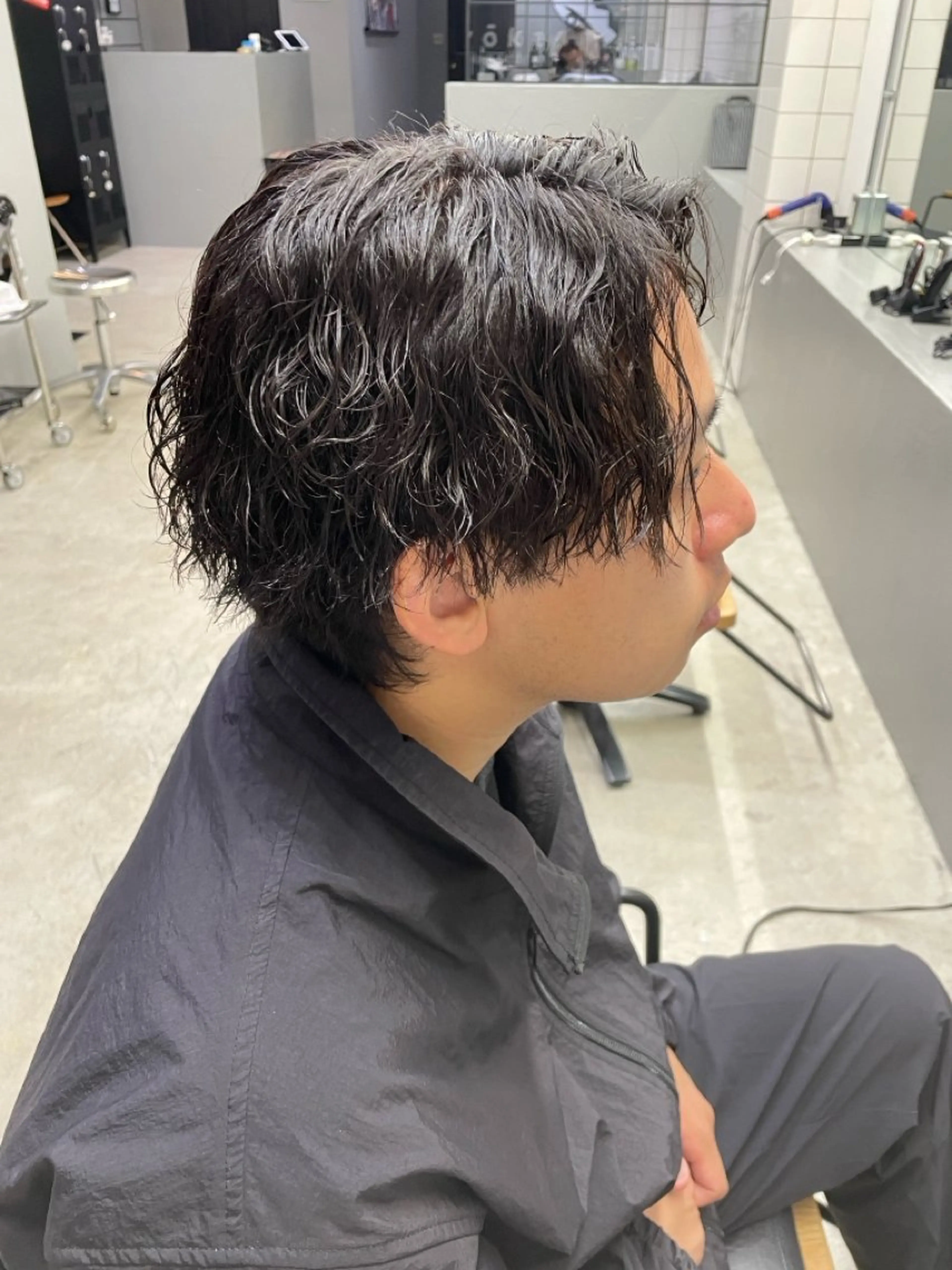 ミディアム パーマ メンズ カット パーマ メンズ専門サロン wokeのヘアスタイル