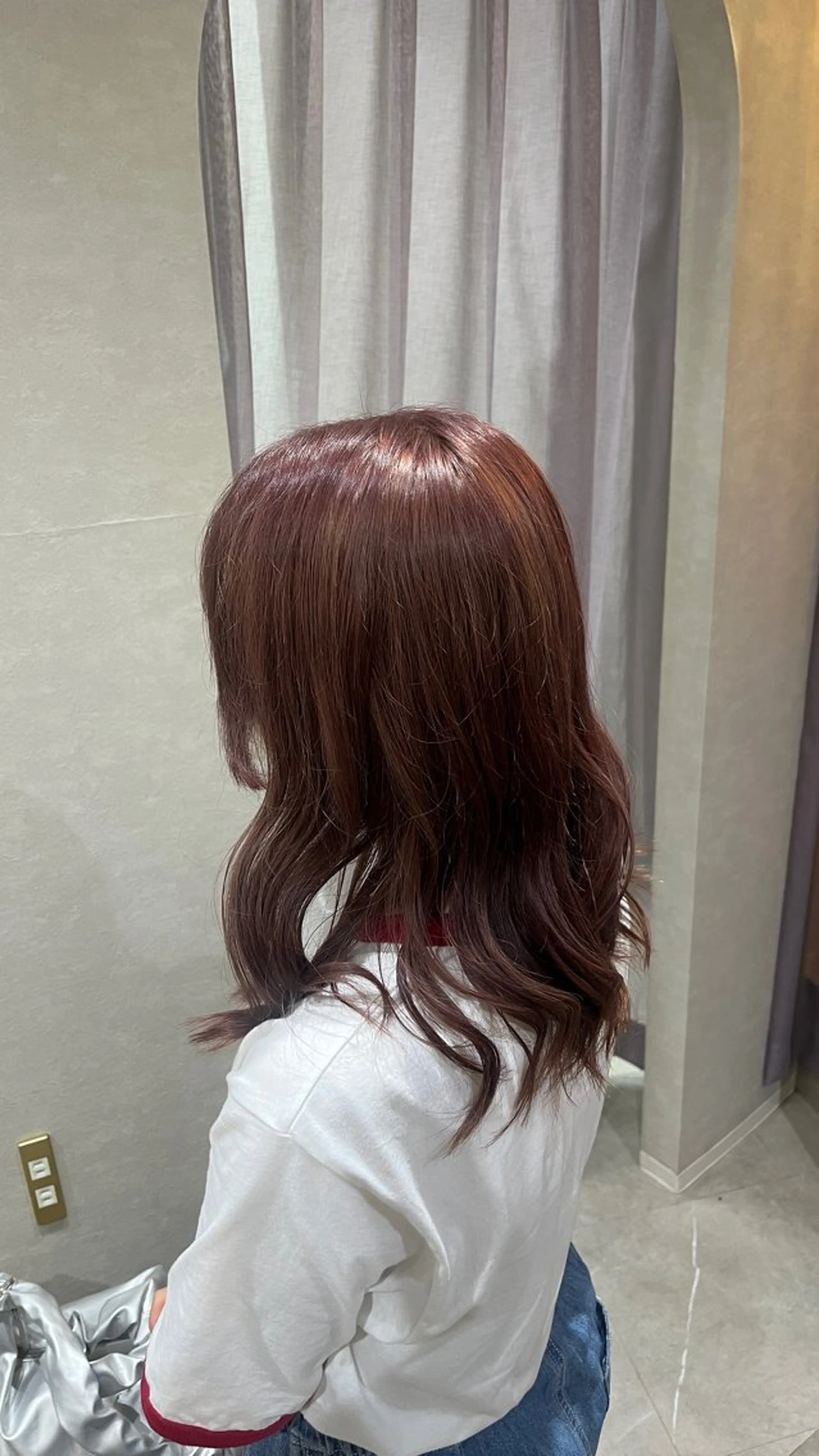 カラー ピンクカラー aika .のヘアスタイル