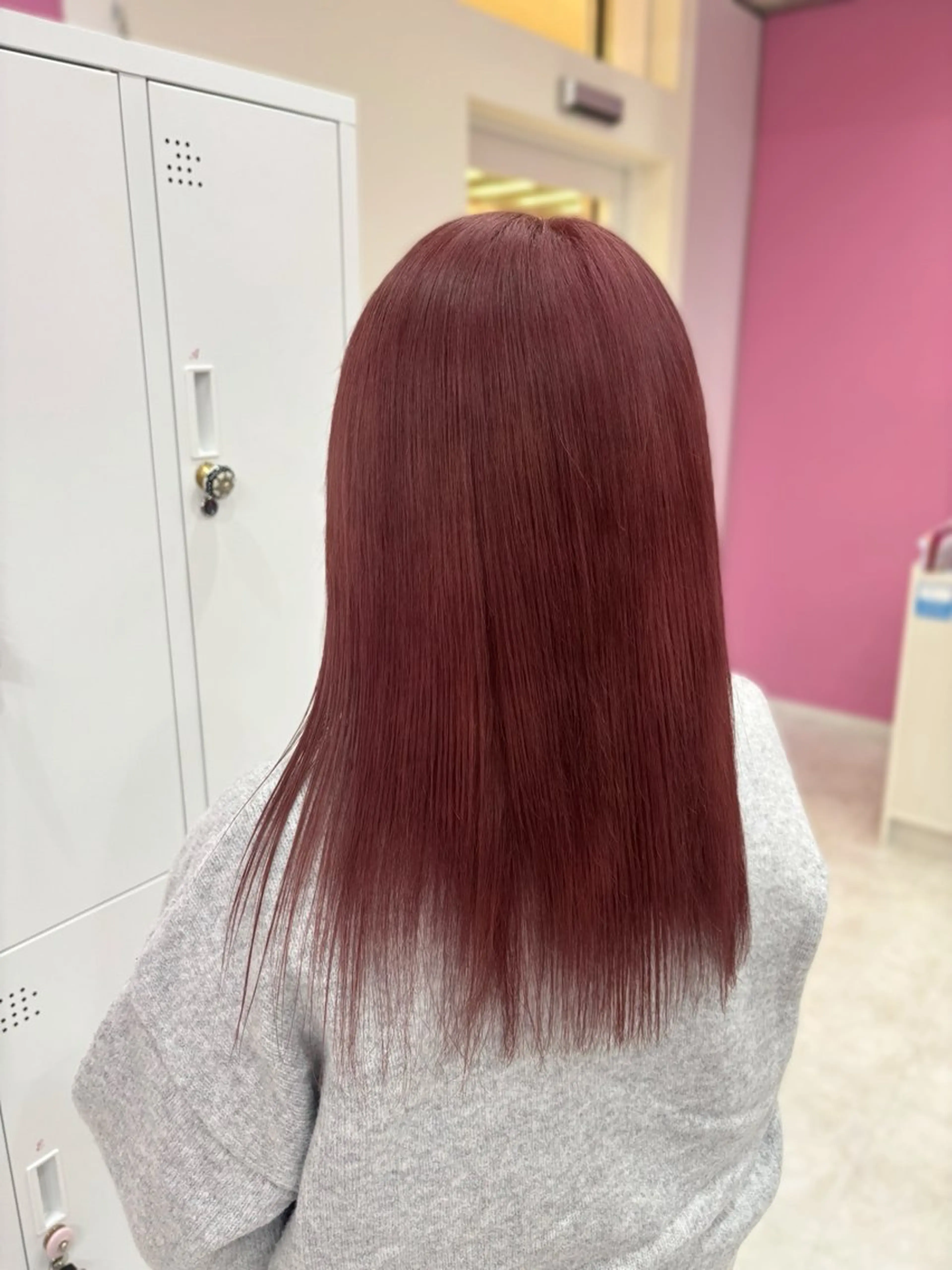 セミロング カラー ヘアカラー トリートメント 伊藤 綾のヘアスタイル