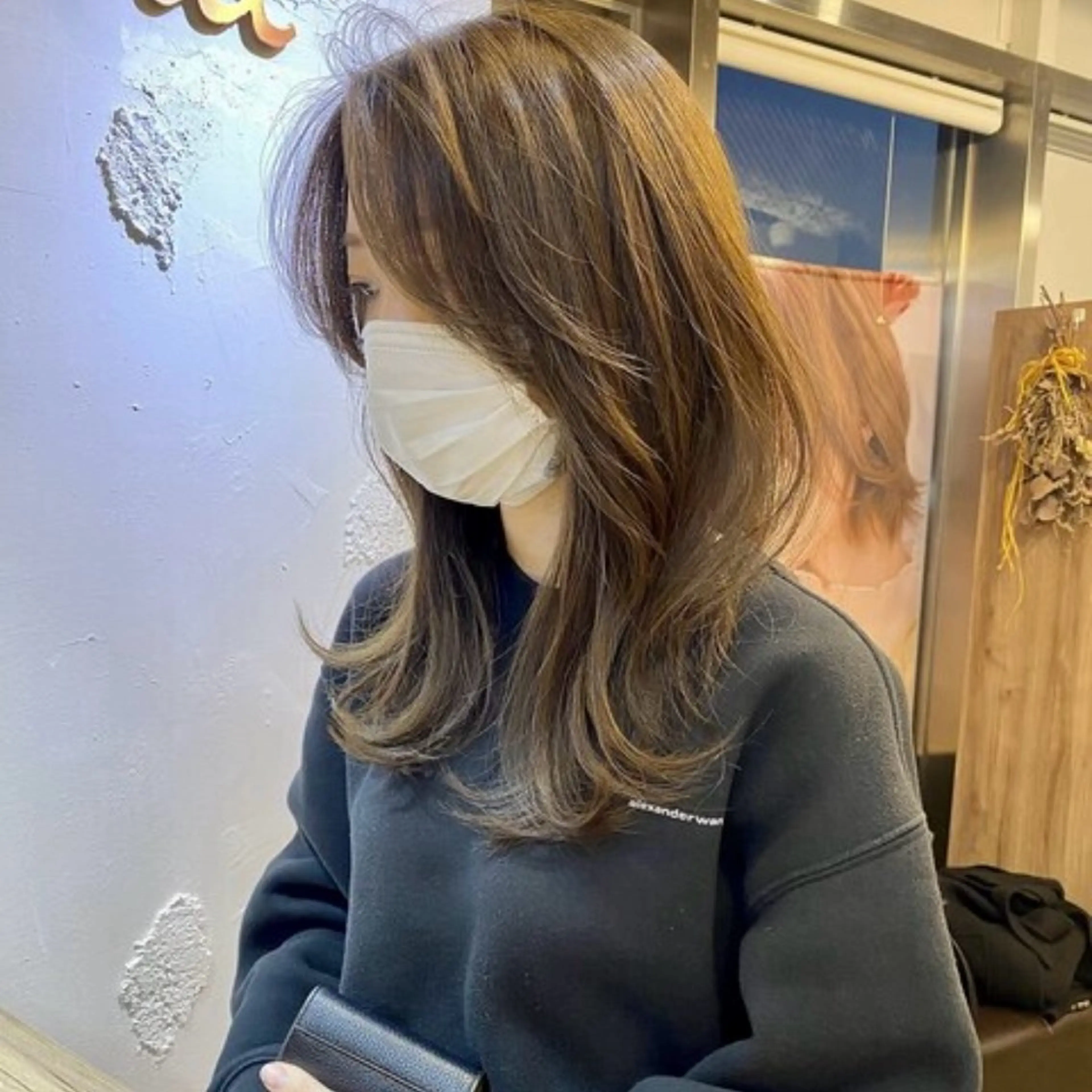 セミロング カラー アッシュ オリーブアッシュ レイヤーカット カット ヘアカラー トリートメント 🥣 hashi 🛋️のヘアスタイル