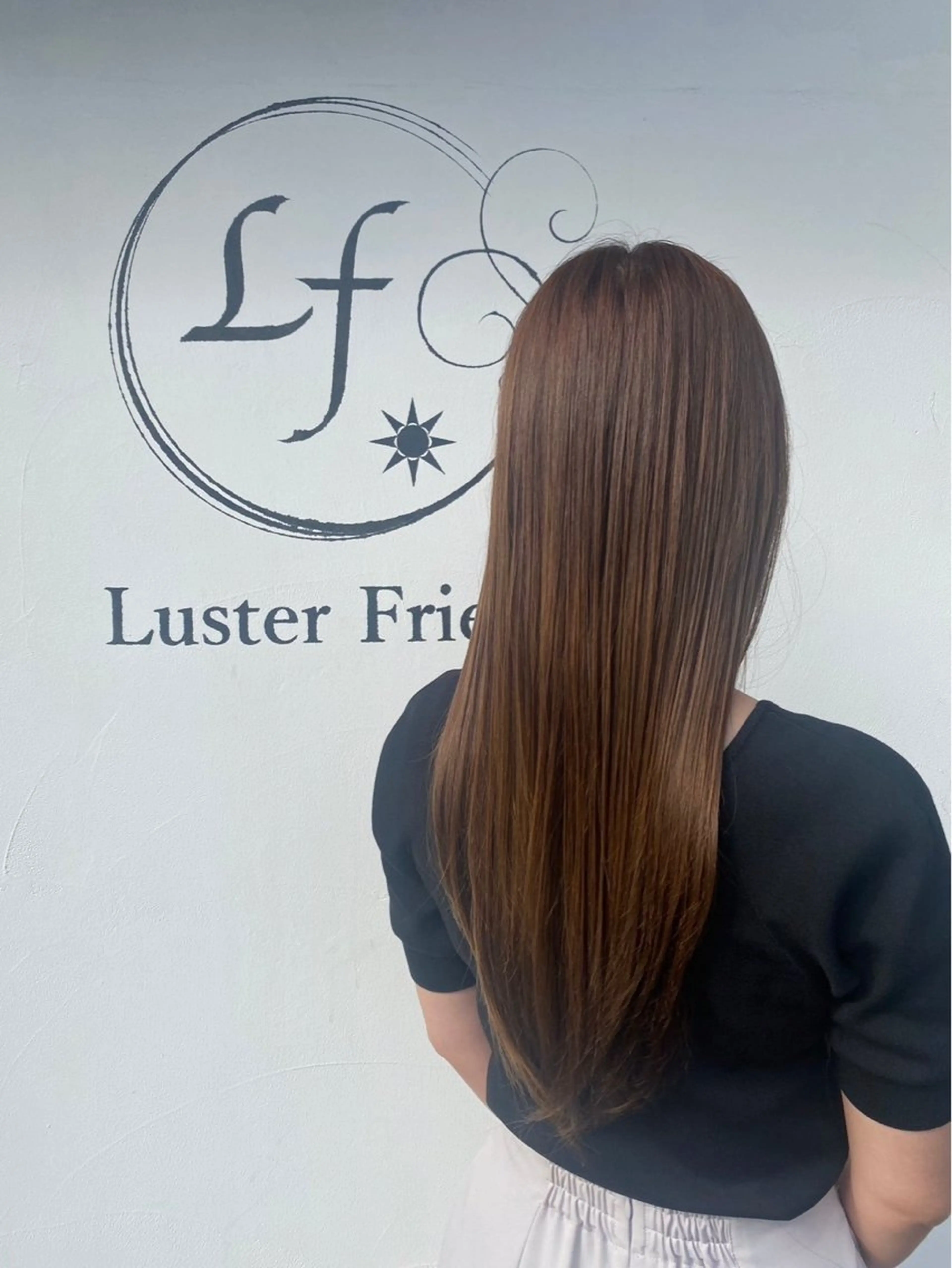 ロング カラー ベージュカラー オリーブベージュ ヘアカラー Luster Friends所属・まゆ | 艶カラー | ストレートのヘアスタイル