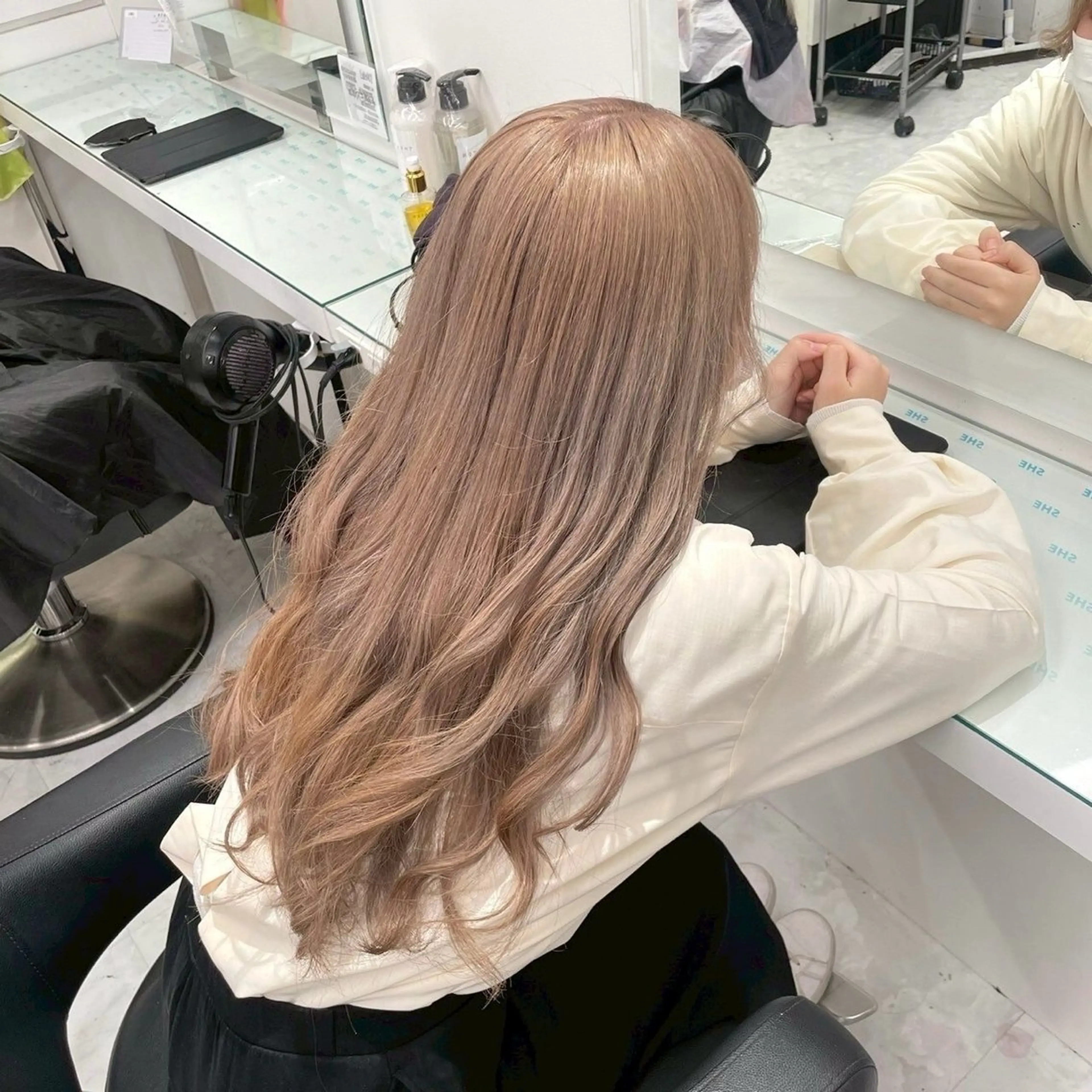ロング カラー 盛れる艶カラー💍 羽衣🍨横浜🪄ྀིのヘアスタイル