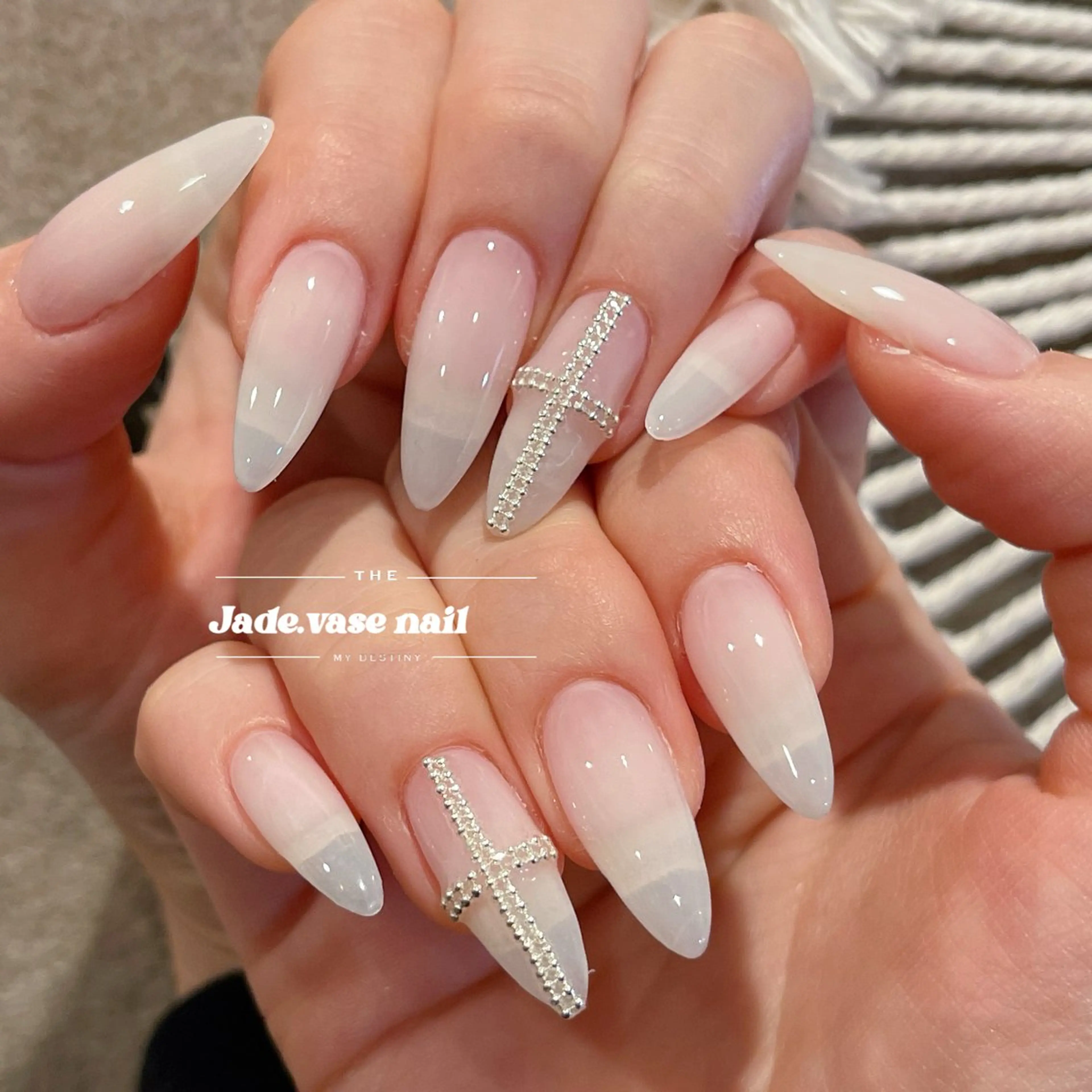 ネイル ハンドネイル ハンドケア ✰Jade.vase 銀座一丁目・東銀座のネイルデザイン