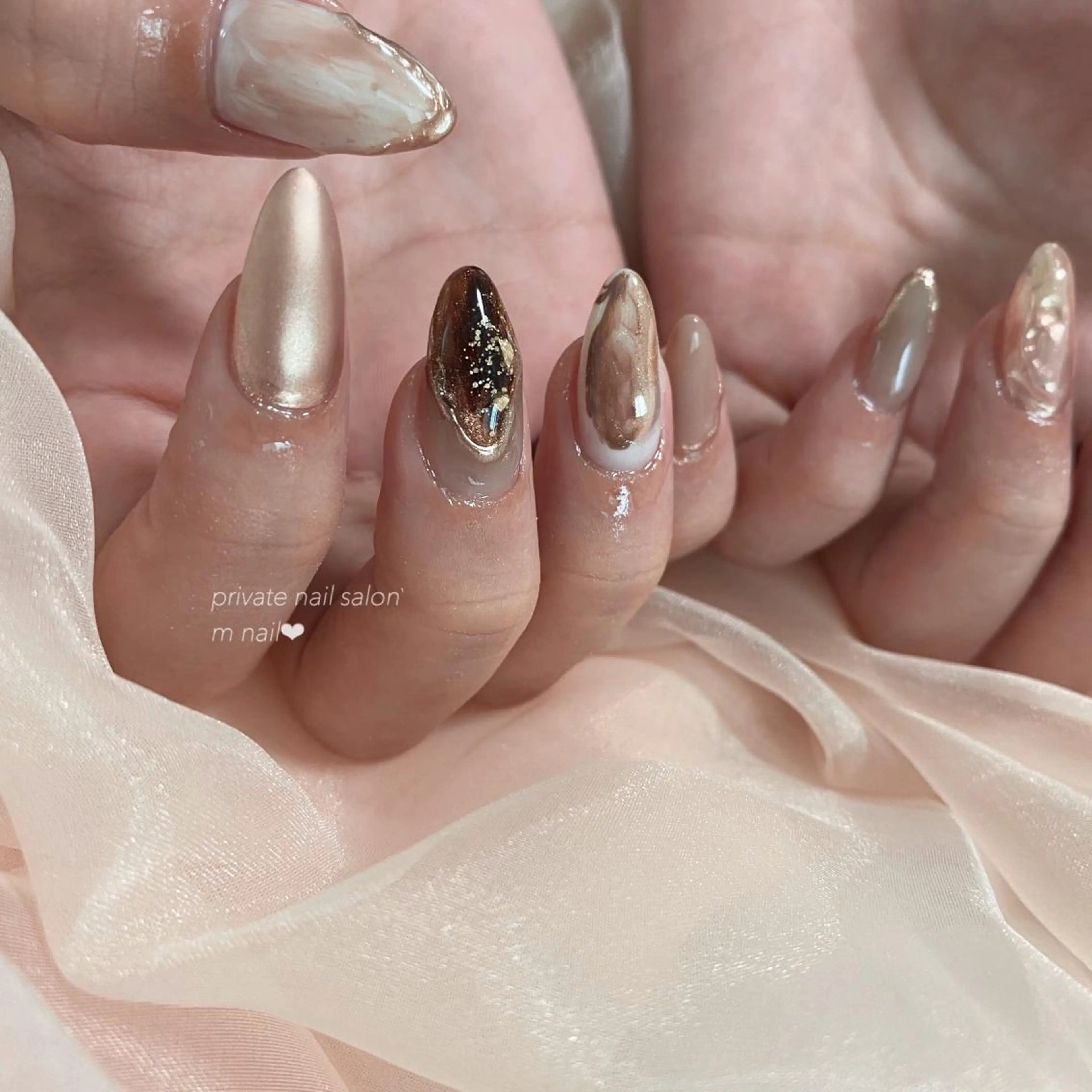 ネイル ブラウン ハンドネイル 小河原 舞のネイルデザイン